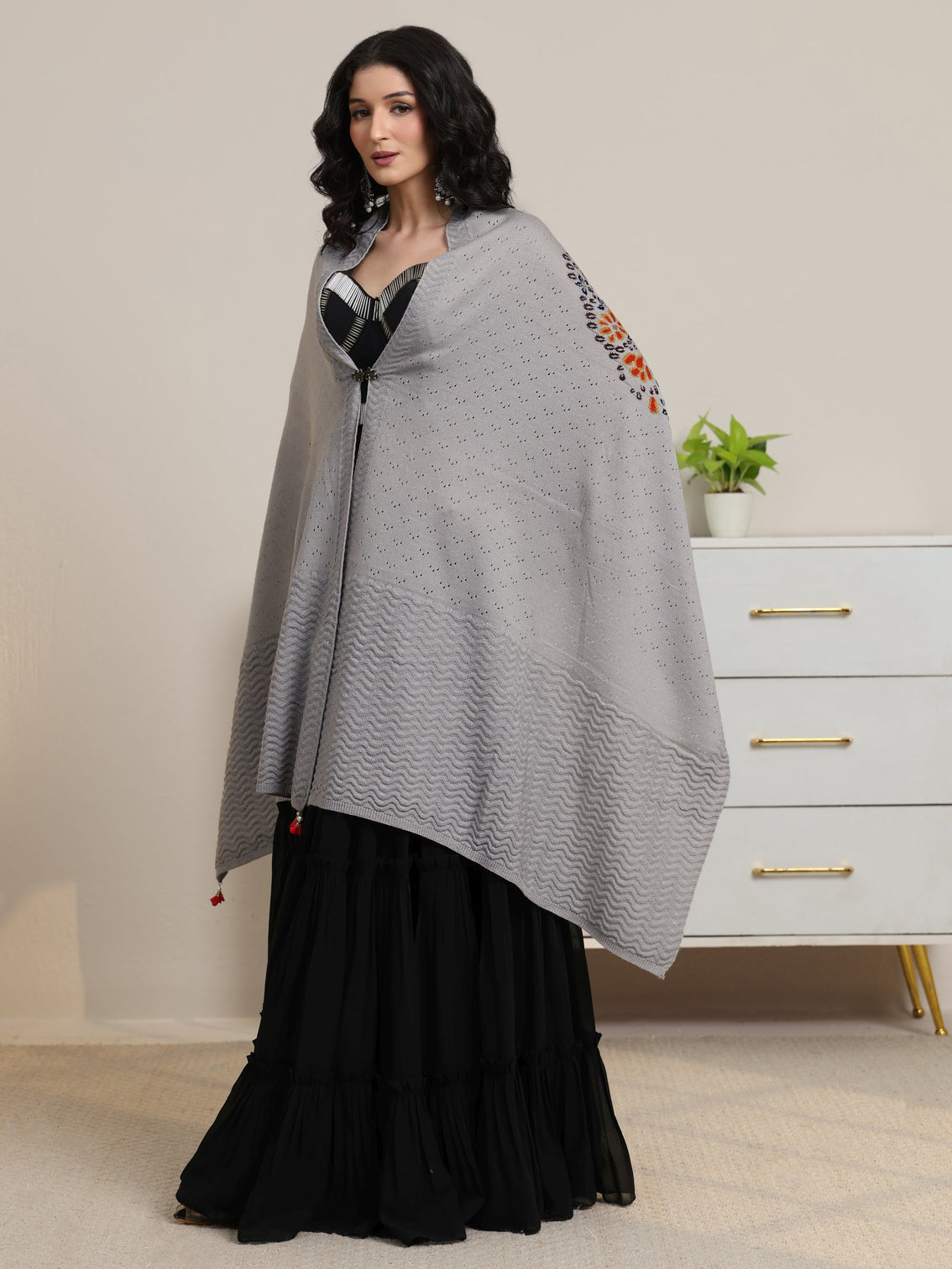 Mameraa Grey Floral Knitted Acrylic Wrap Shawl