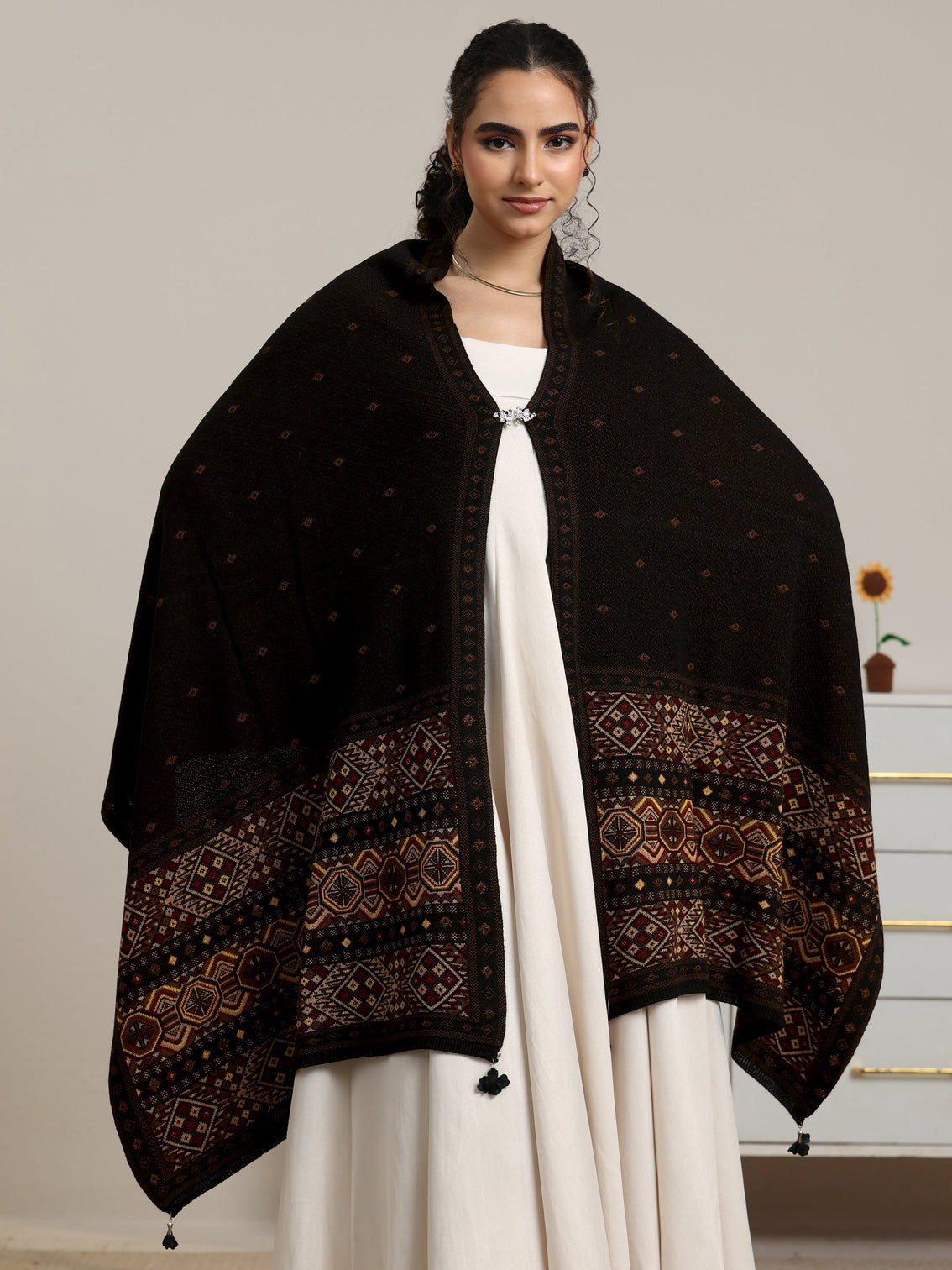 Mameraa Black Ethnic Knitted Acrylic Wrap Shawl