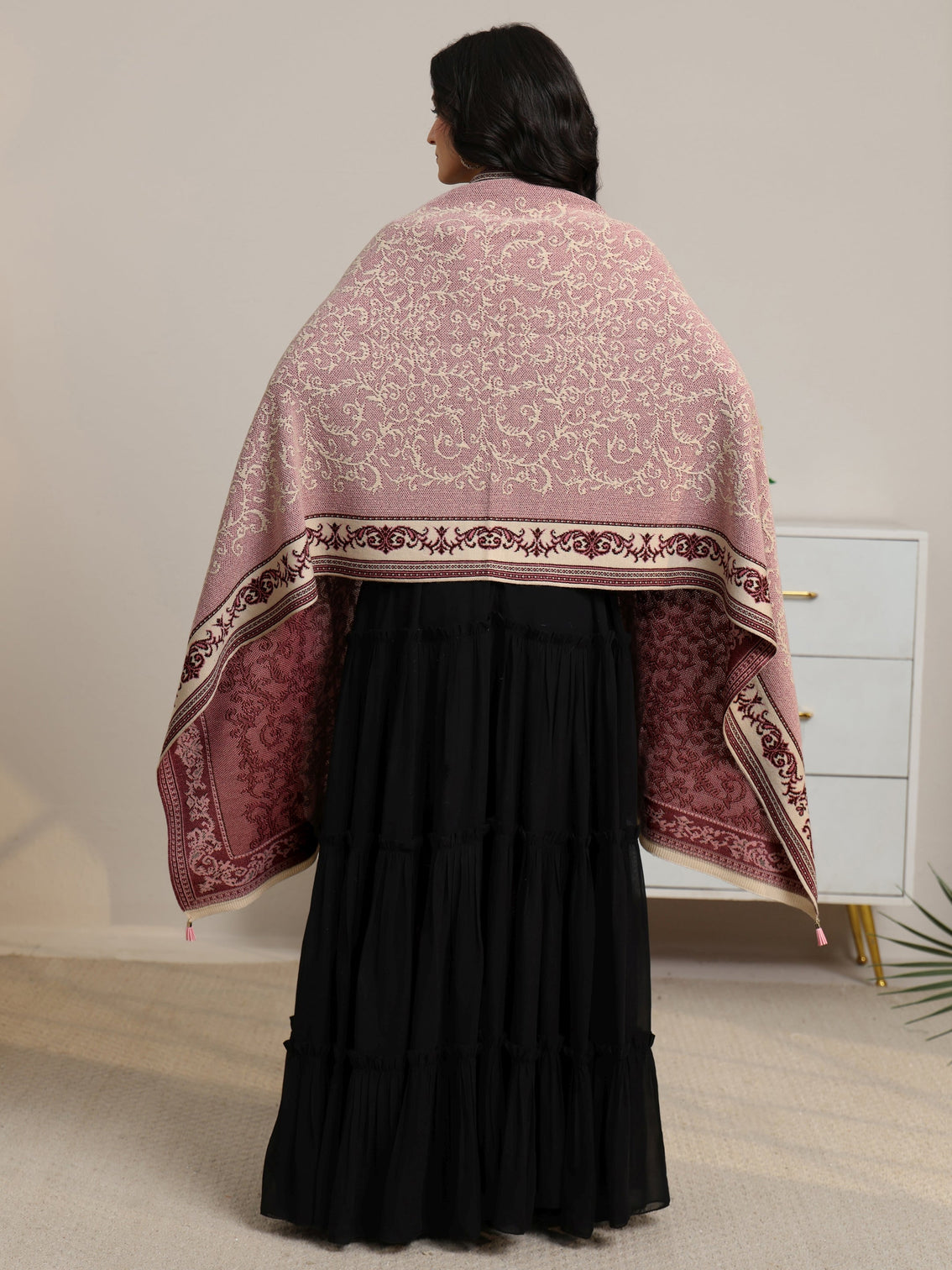Mameraa Dusty Pink Floral Knitted Acrylic Wrap Shawl