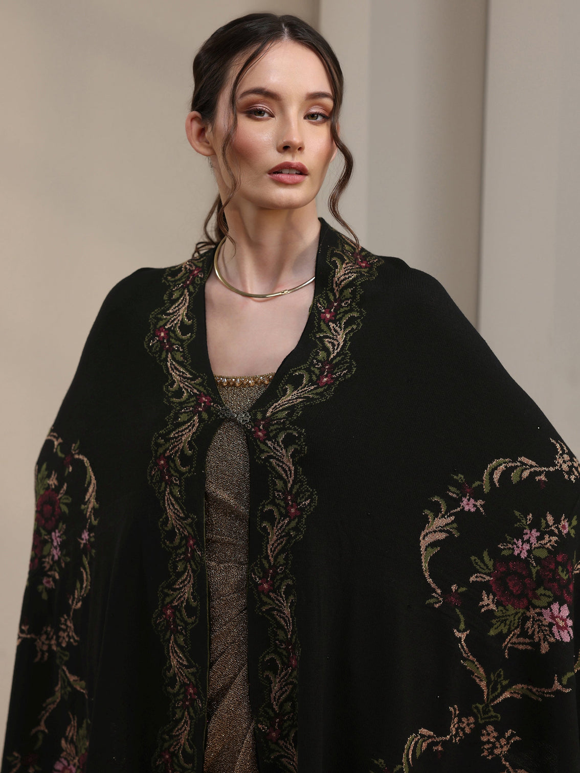 Mameraa Black Floral Knitted Acrylic Wrap Shawl
