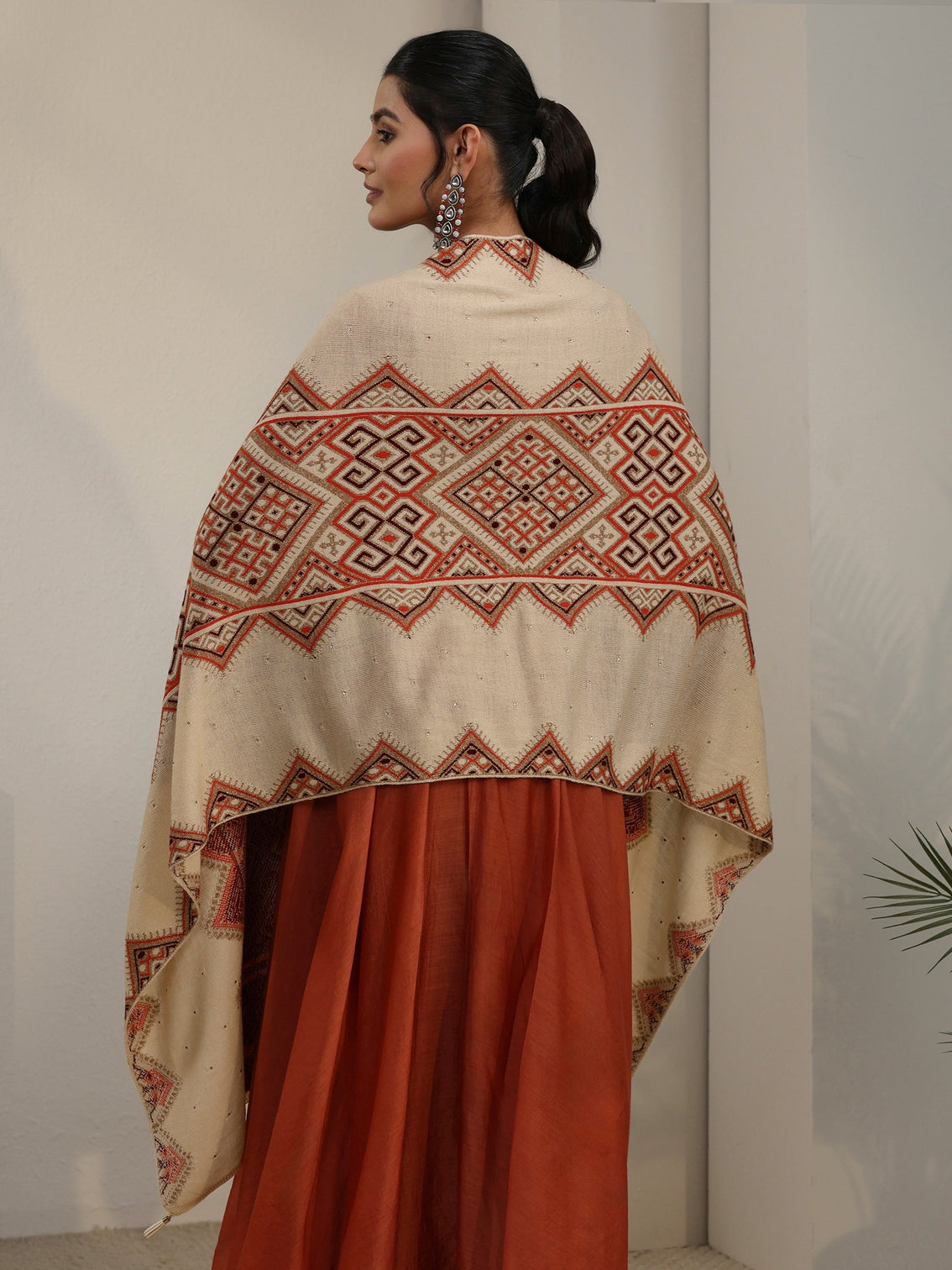 Mameraa Beige Geometric Knitted Acrylic Wrap Shawl