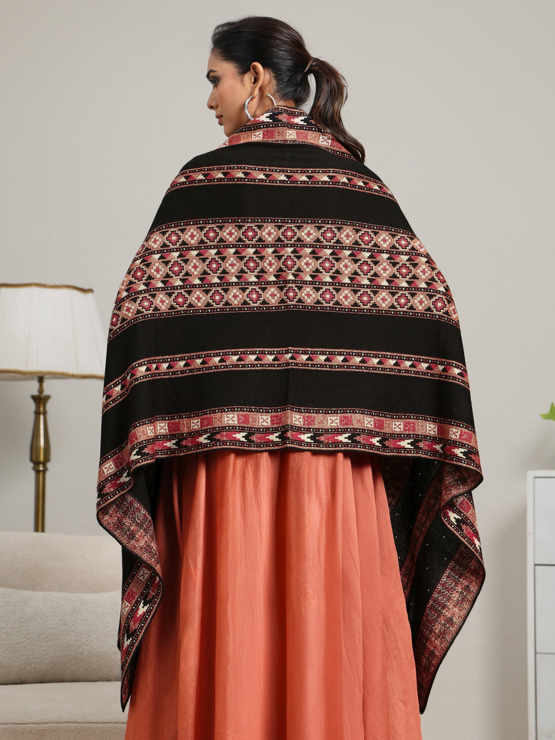 Mameraa Black Geometric Knitted Acrylic Wrap Shawl