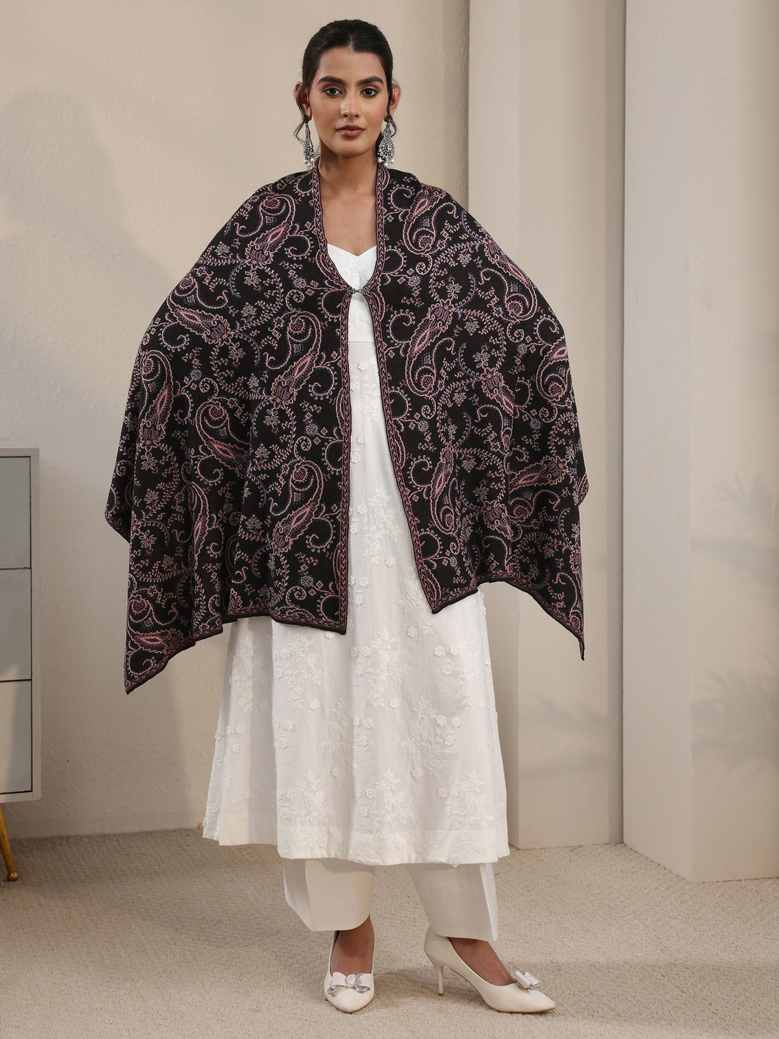 Mameraa Black Paisley Knitted Acrylic Wrap Shawl