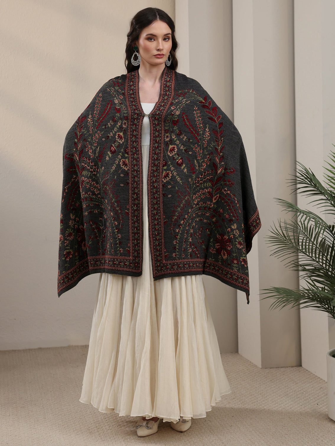 Mameraa Dark Grey Floral Knitted Acrylic Wrap Shawl