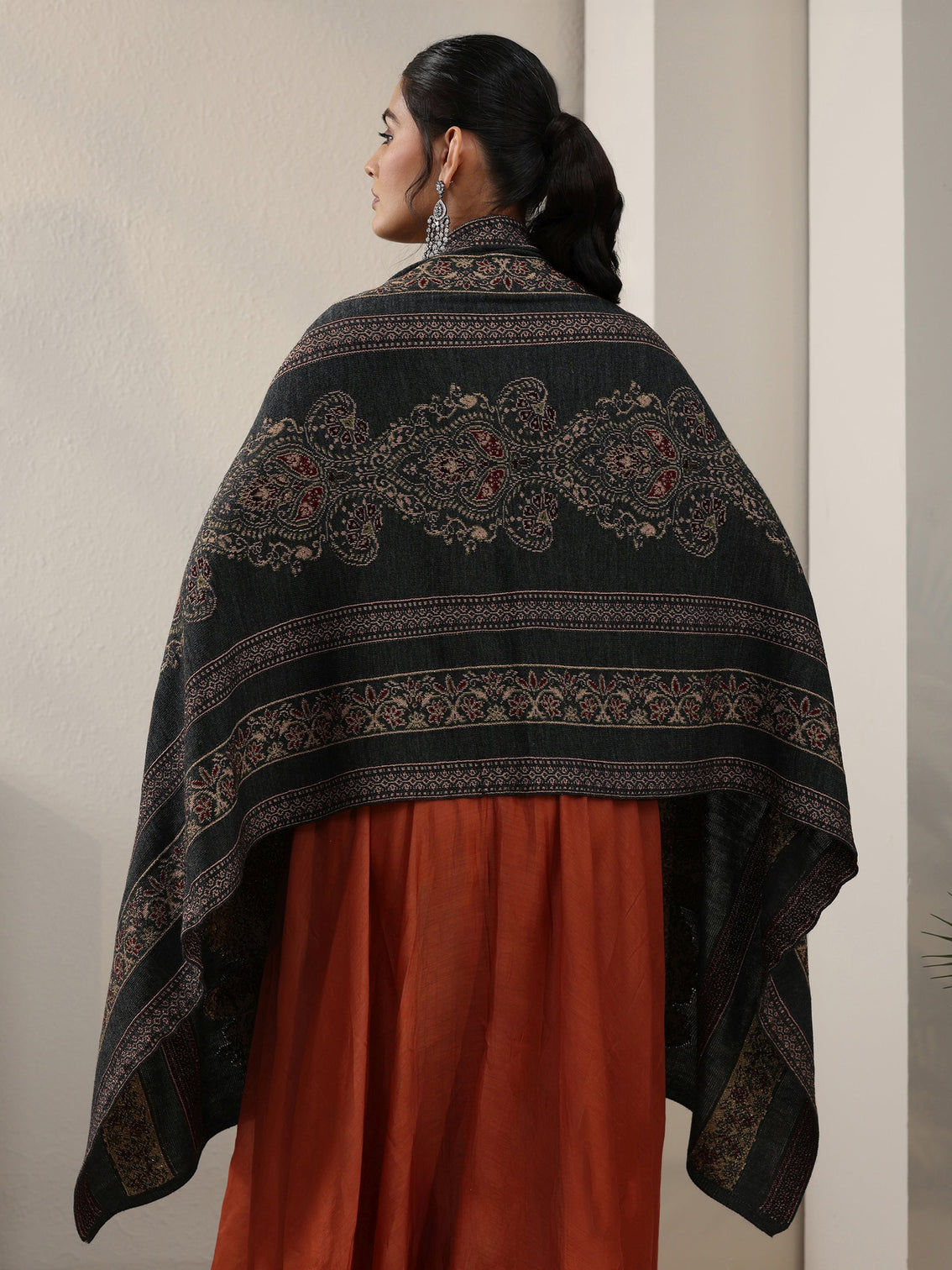 Mameraa Dark Grey Ethnic Knitted Acrylic Wrap Shawl