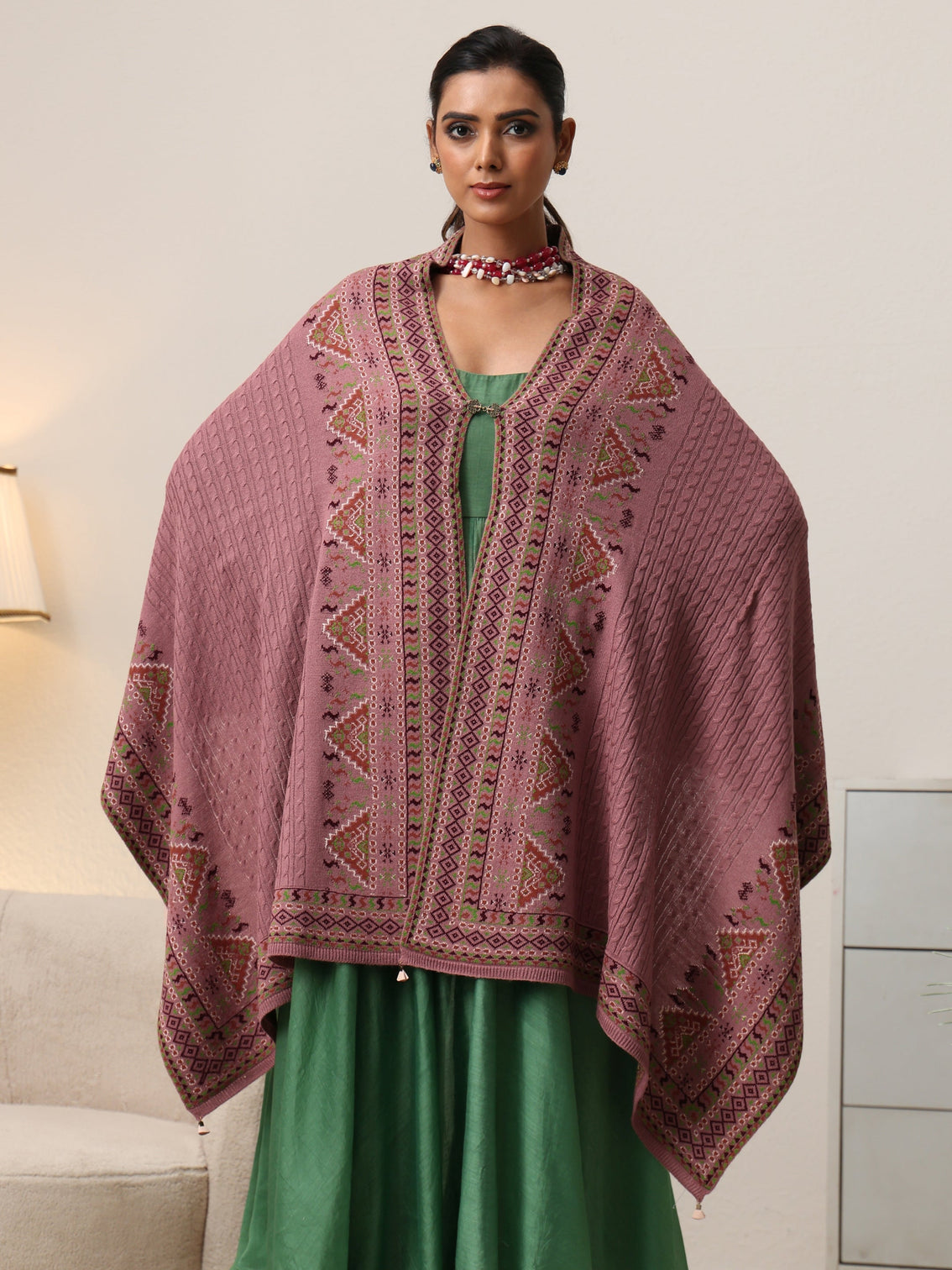 Mameraa Mauve Geometric Knitted Acrylic Wrap Shawl