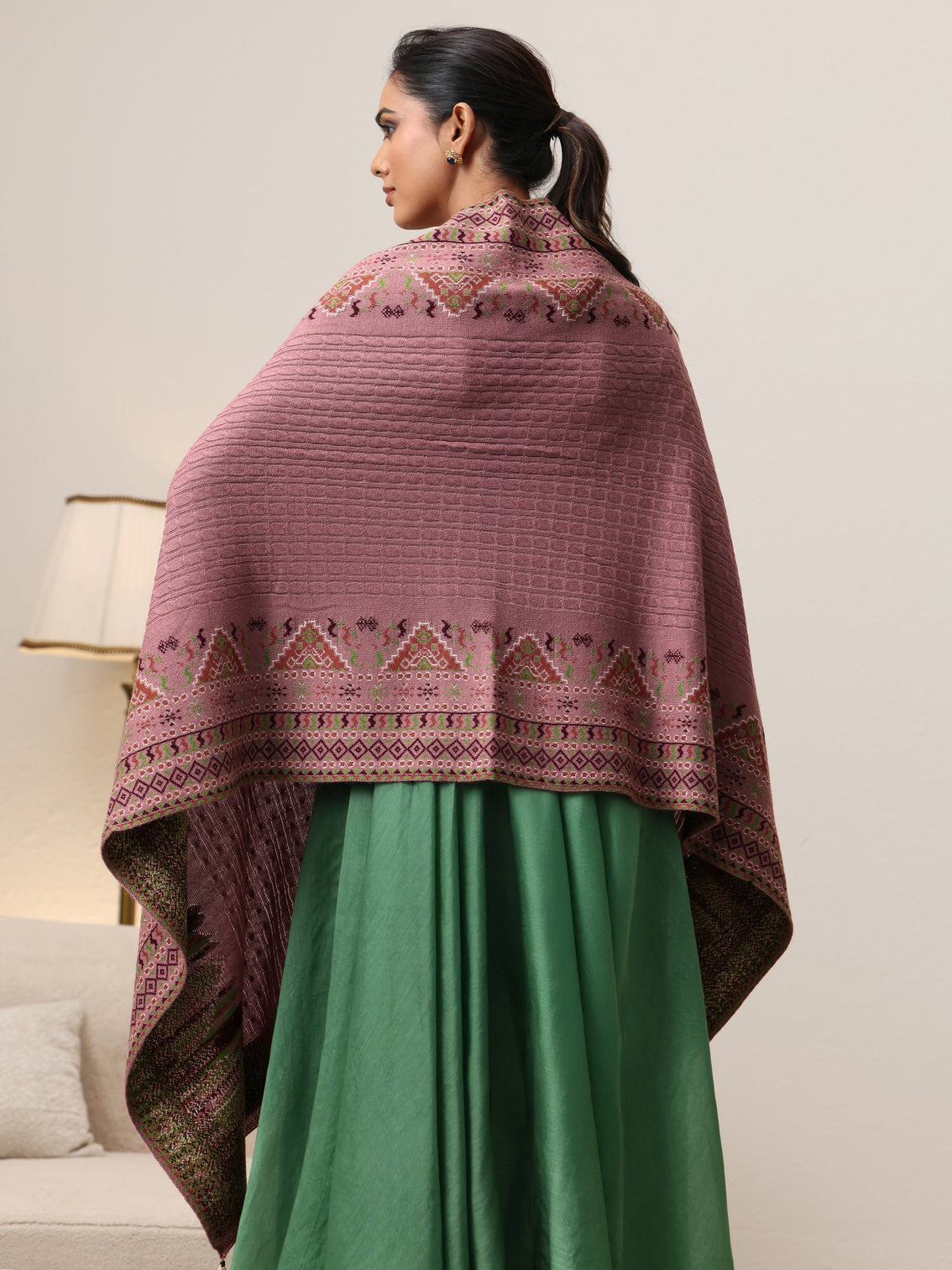 Mameraa Mauve Geometric Knitted Acrylic Wrap Shawl