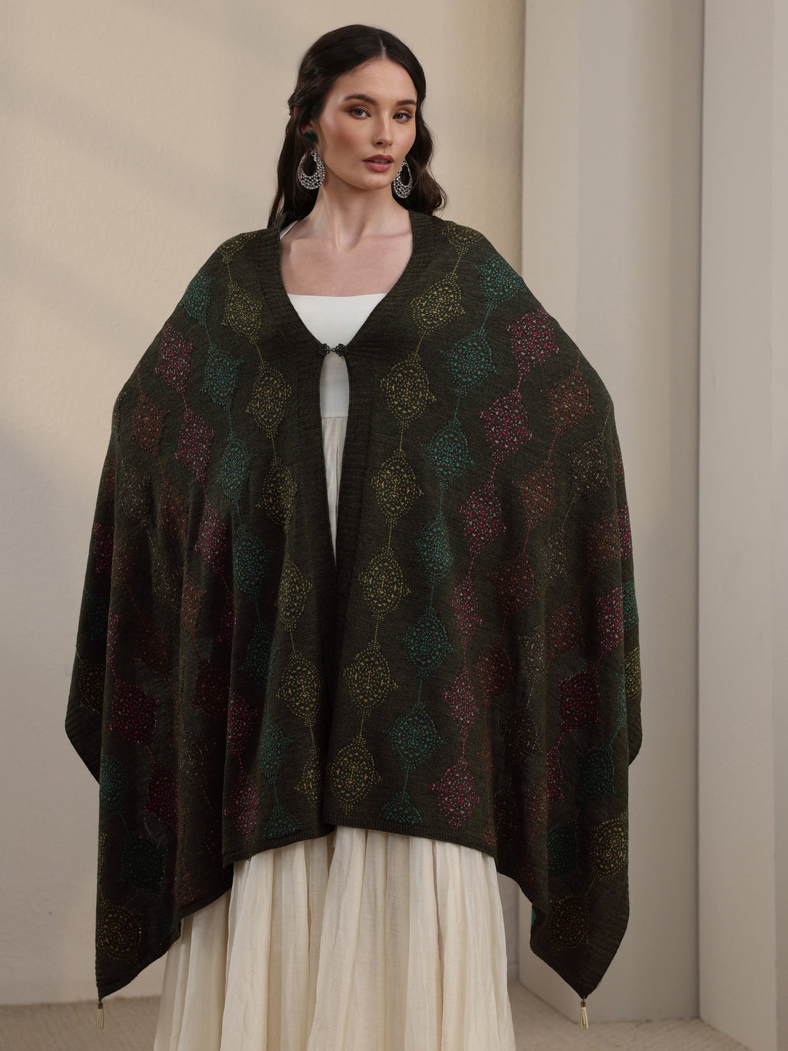 Mameraa Olive Green Geometric Knitted Acrylic Wrap Shawl