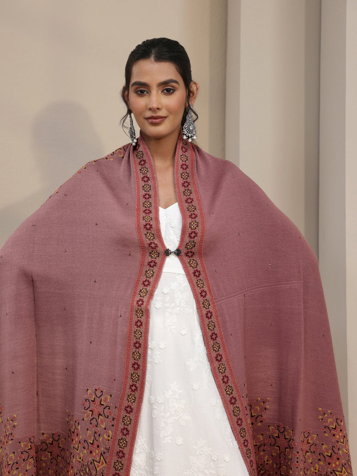 Mameraa Mauve Geometric Knitted Acrylic Wrap Shawl