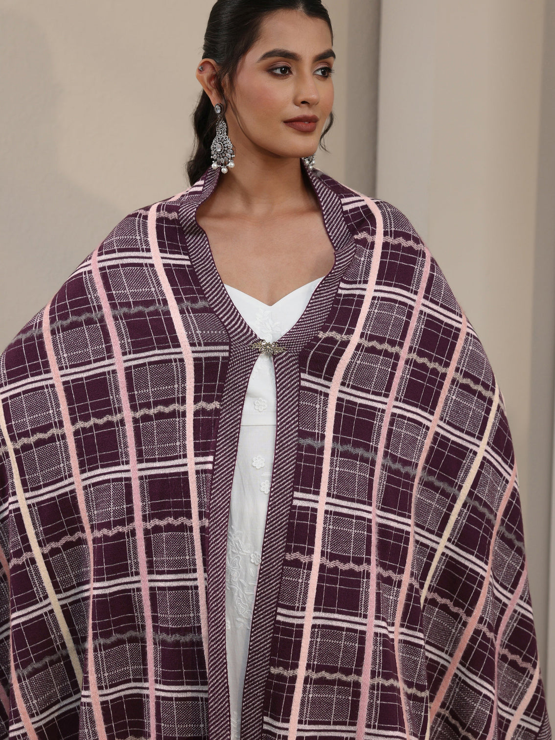 Mameraa Burgundy Geometric Knitted Acrylic Wrap Shawl