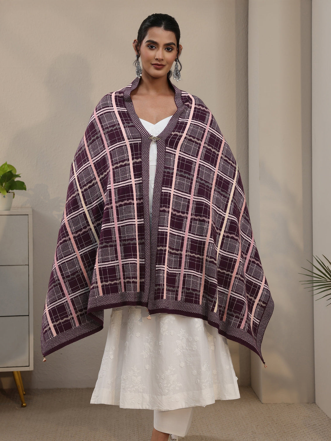 Mameraa Burgundy Geometric Knitted Acrylic Wrap Shawl