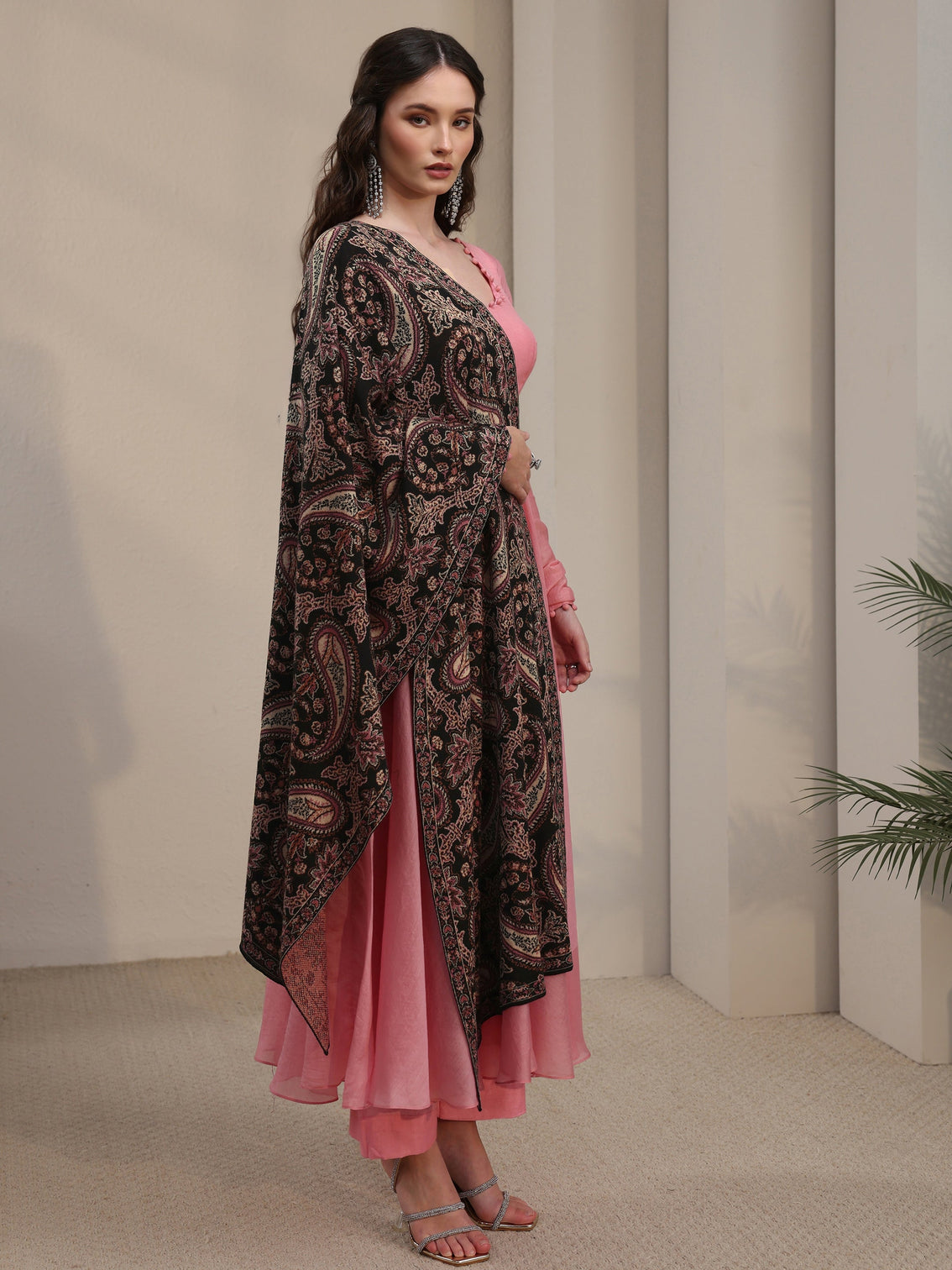 Mameraa Black Paisley Knitted Acrylic Shawl