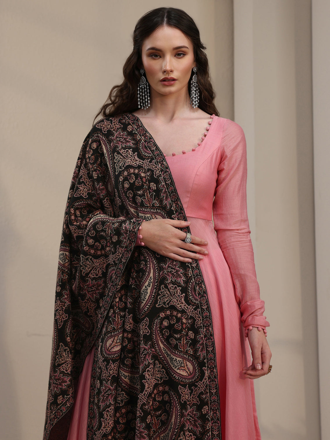 Mameraa Black Paisley Knitted Acrylic Shawl