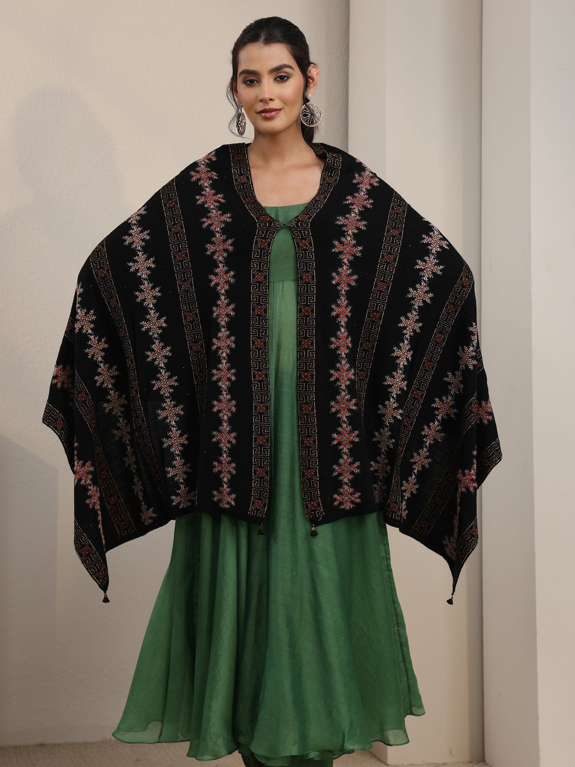 Mameraa Black Snowflake Knitted Acrylic Wrap Shawl