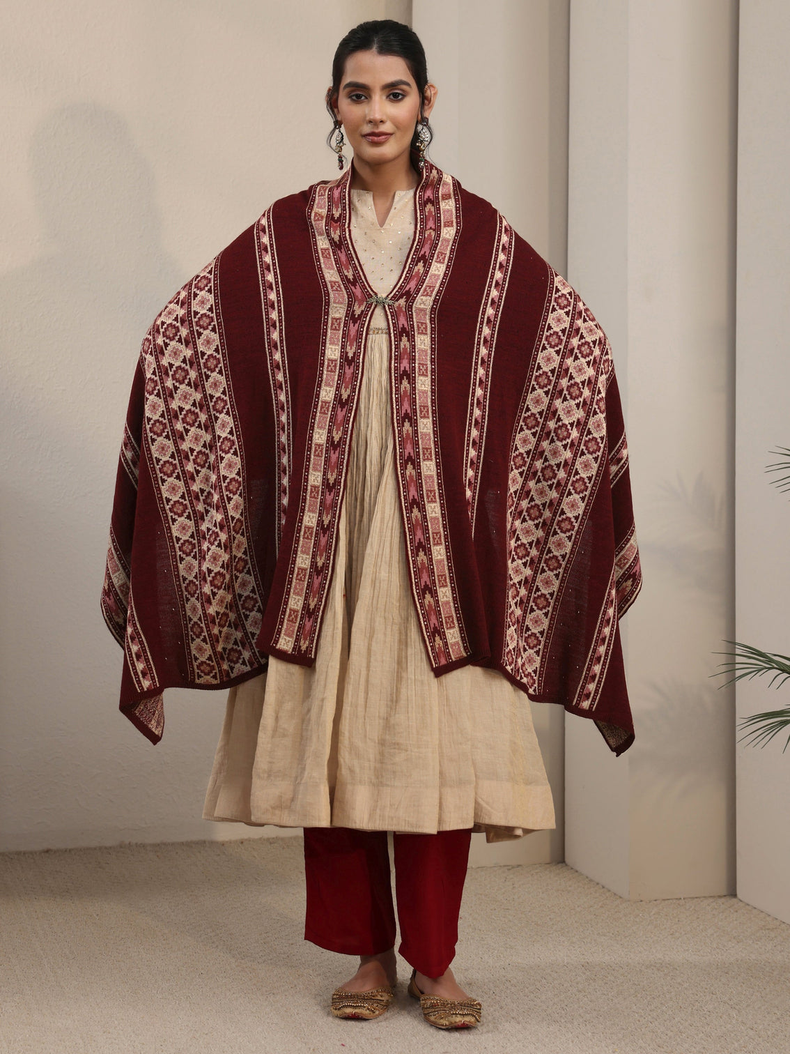 Mameraa Maroon Geometric Knitted Acrylic Wrap Shawl