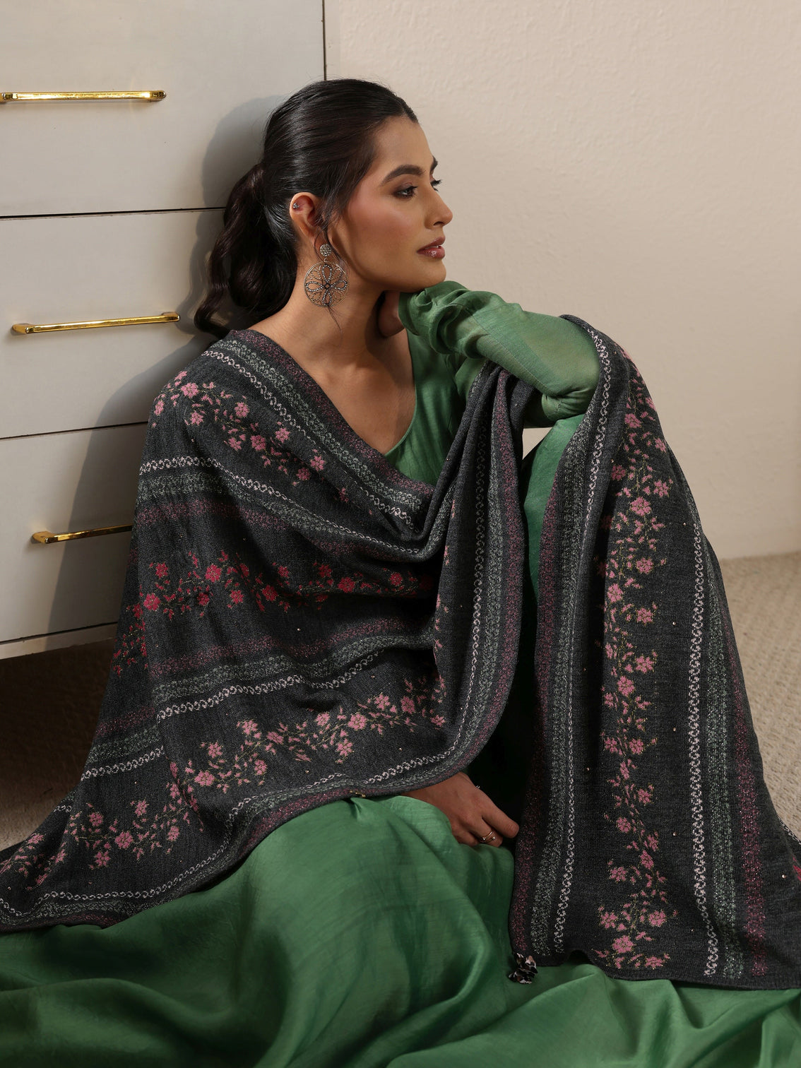 Mameraa Dark Grey Floral Knitted Acrylic Wrap Shawl