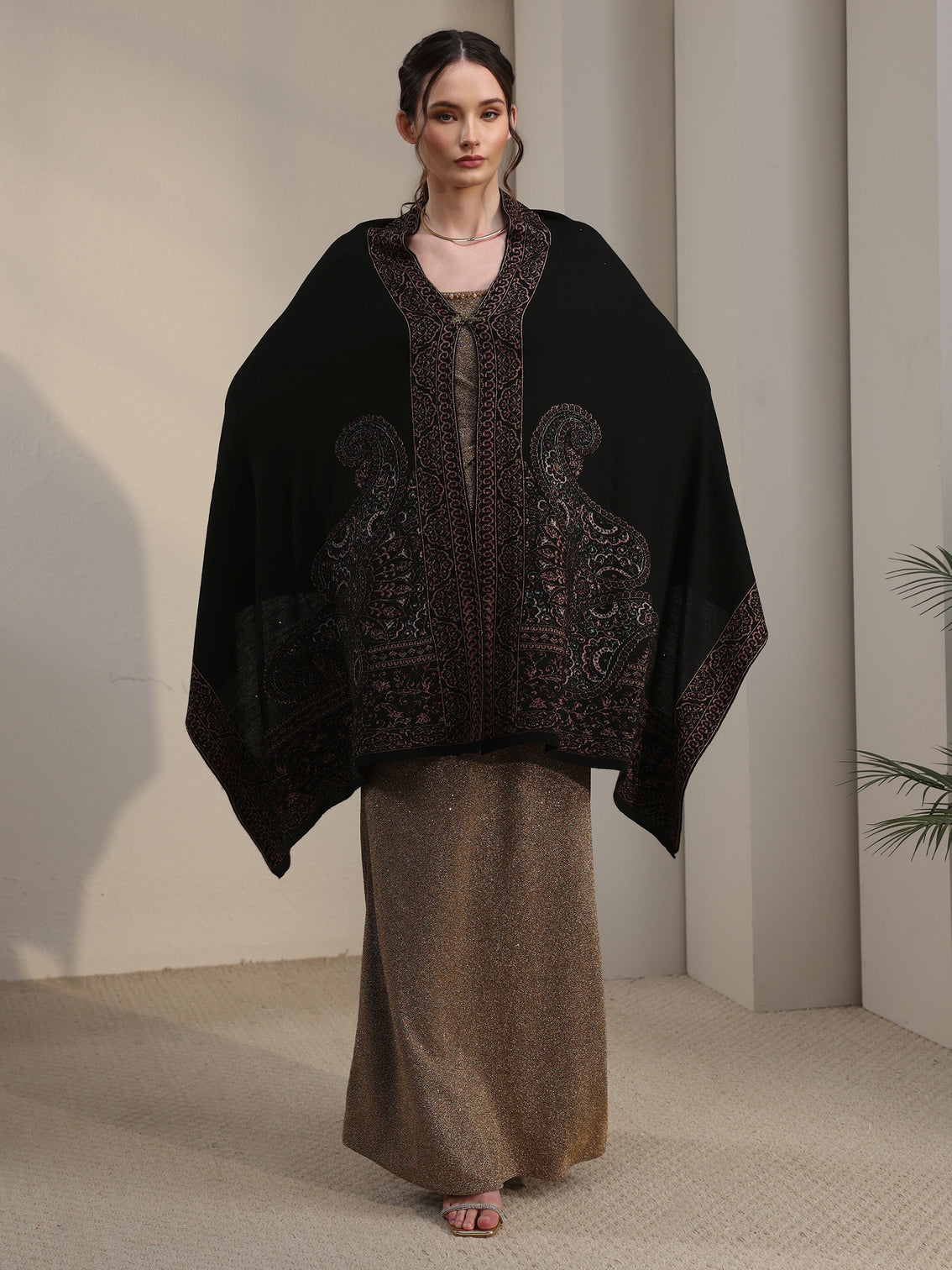 Mameraa Black Paisley Knitted Acrylic Wrap Shawl