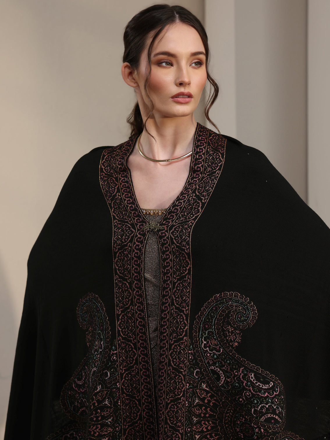 Mameraa Black Paisley Knitted Acrylic Wrap Shawl