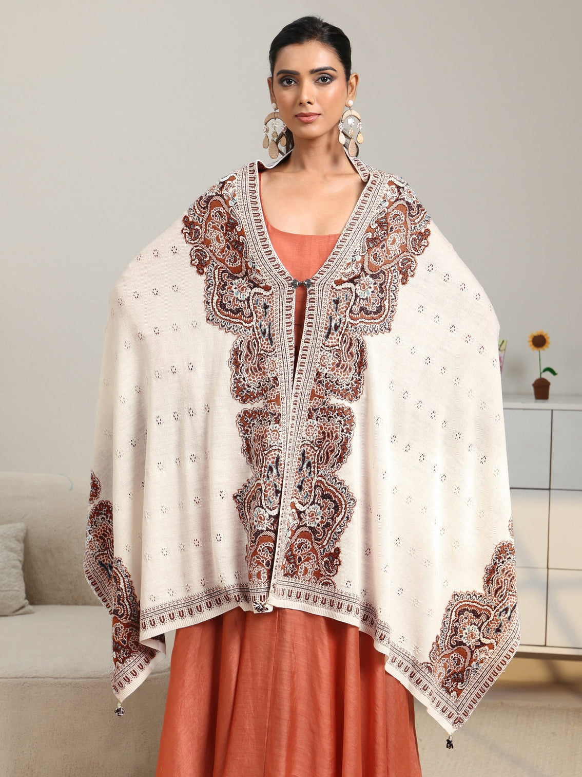 Mameraa White Knitted Acrylic Wrap Shawl