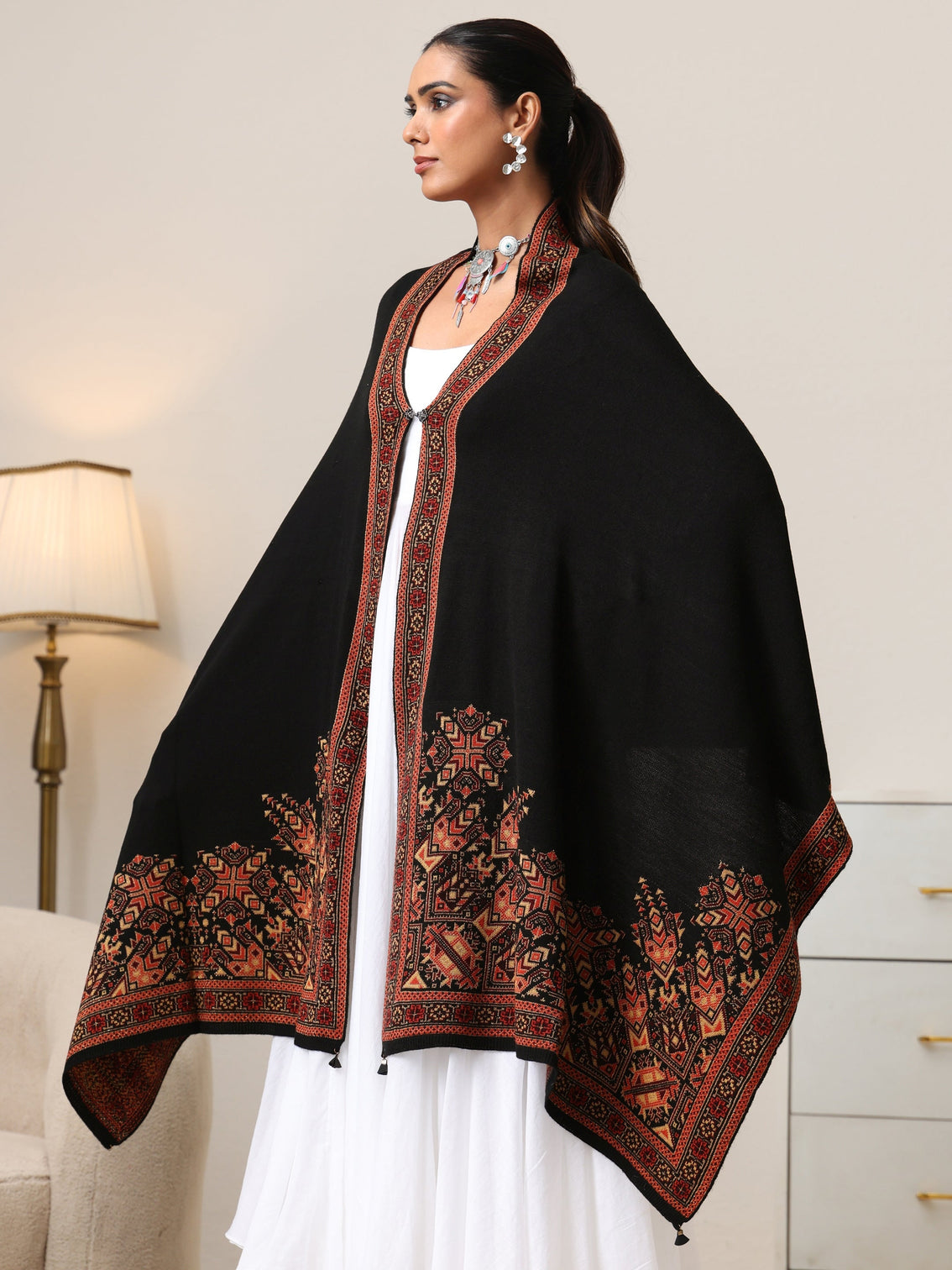 Mameraa Black Geometric Knitted Acrylic Wrap Shawl
