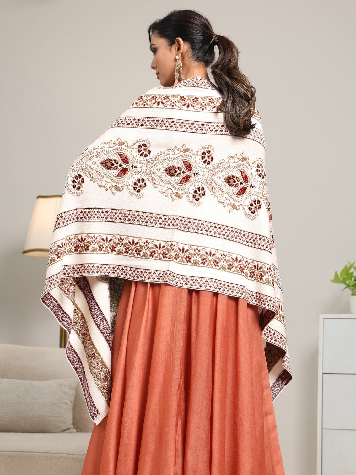 Mameraa White Floral Knitted Acrylic Wrap Shawl