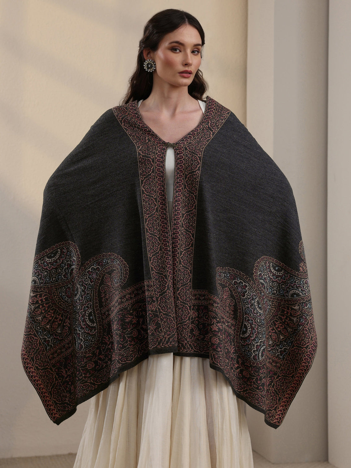 Mameraa Dark Grey Paisley Knitted Acrylic Wrap Shawl