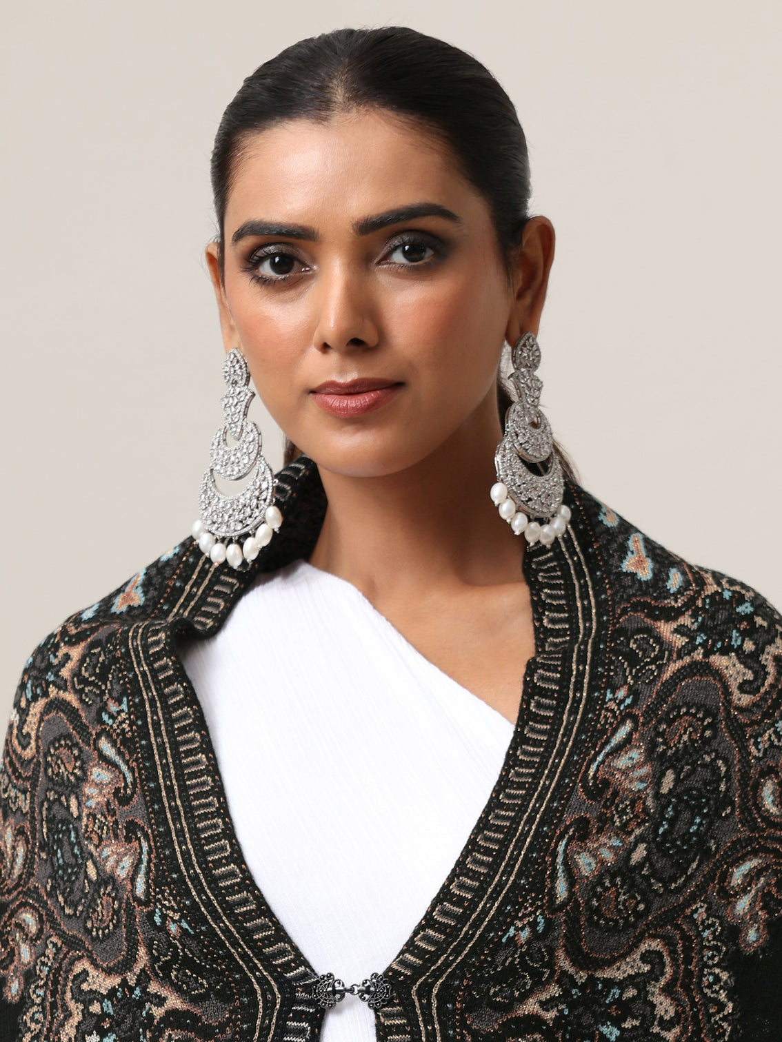 Mameraa Black Ethnic Knitted Acrylic Wrap Shawl