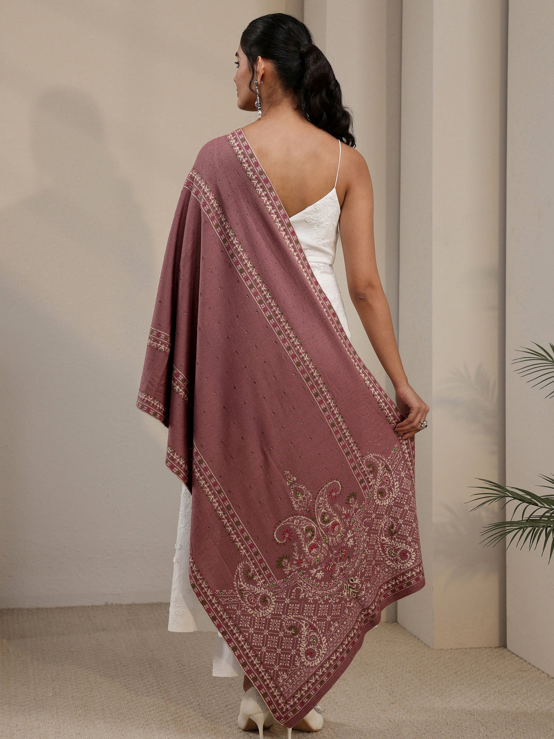Mameraa Mauve Paisley Knitted Acrylic Shawl