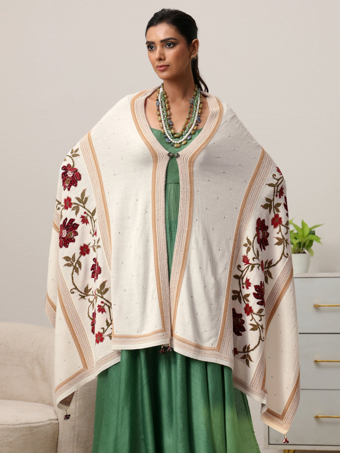 Mameraa White Floral Knitted Acrylic Wrap Shawl