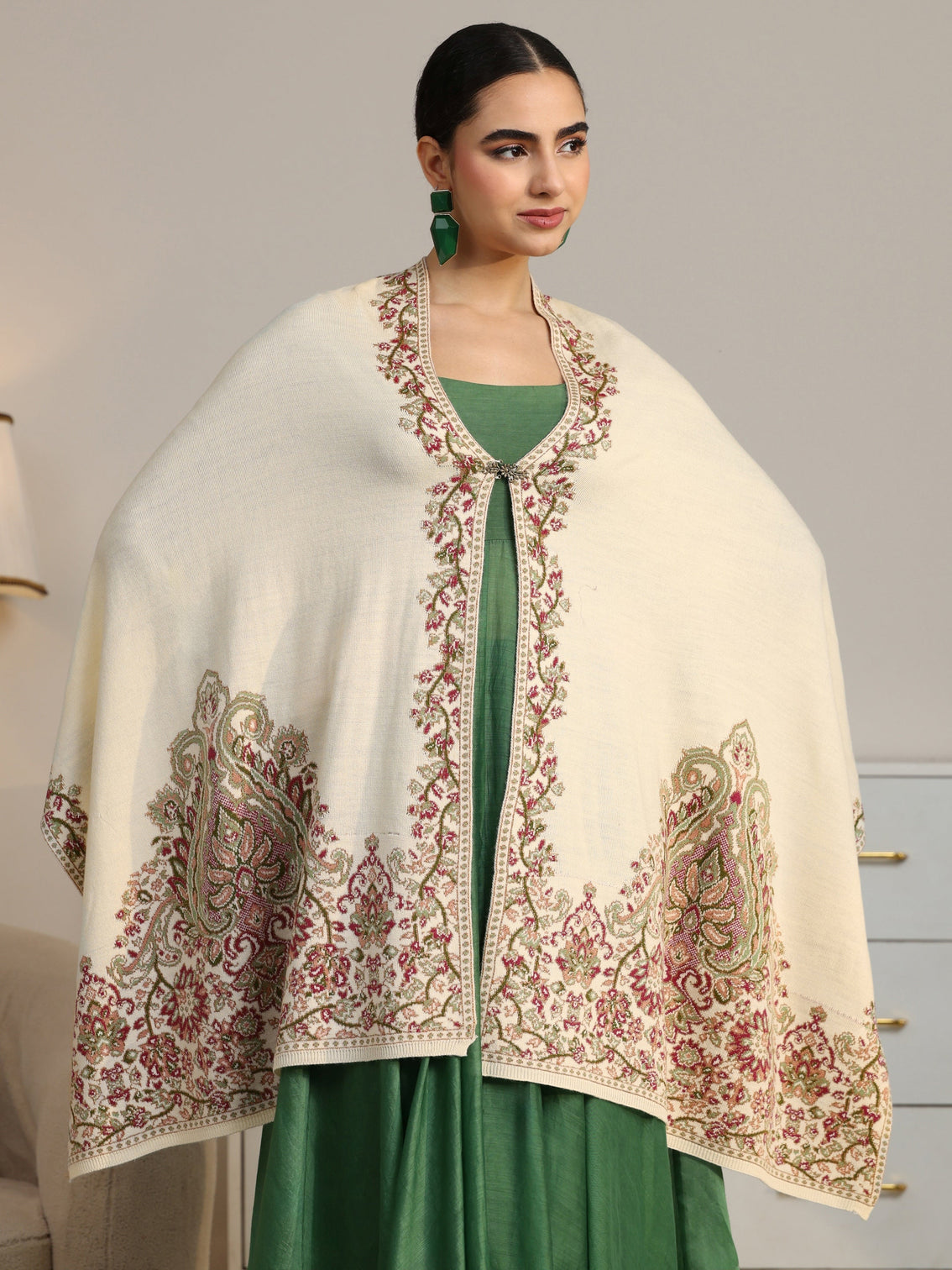 Mameraa White Ethnic Knitted Acrylic Wrap Shawl