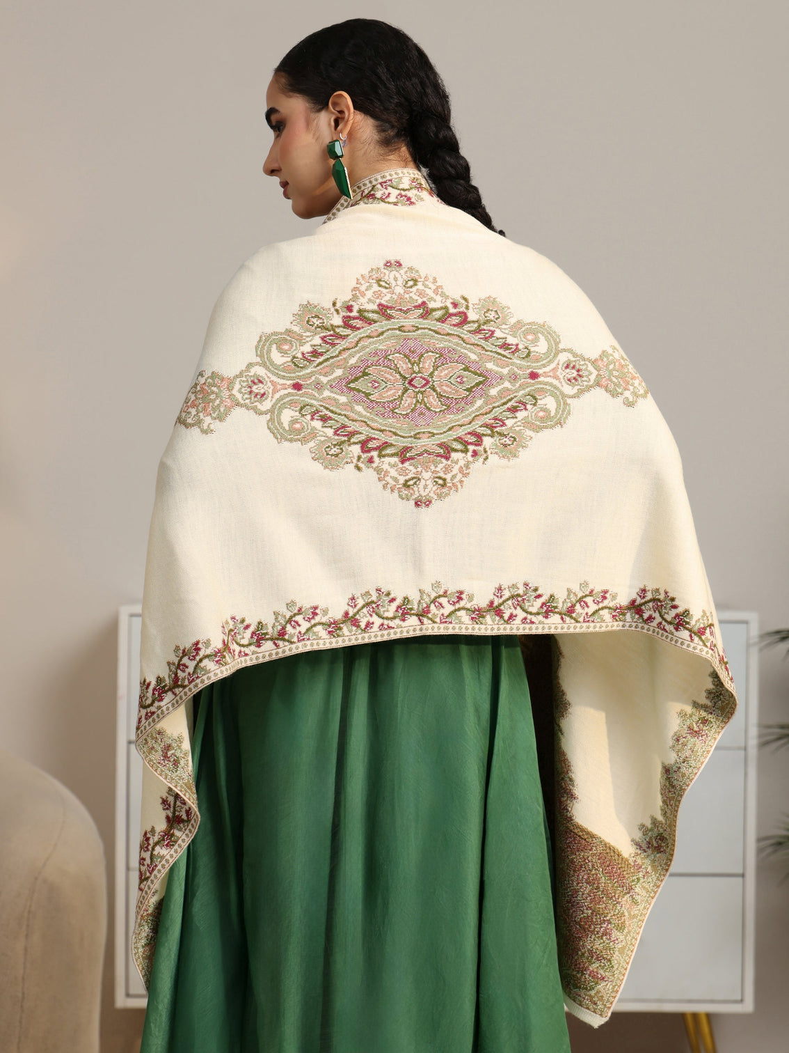 Mameraa White Ethnic Knitted Acrylic Wrap Shawl