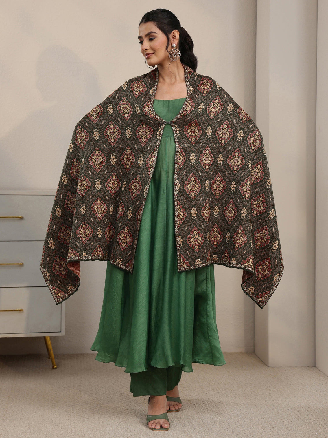 Mameraa Olive Green Ethnic Knitted Acrylic Wrap Shawl