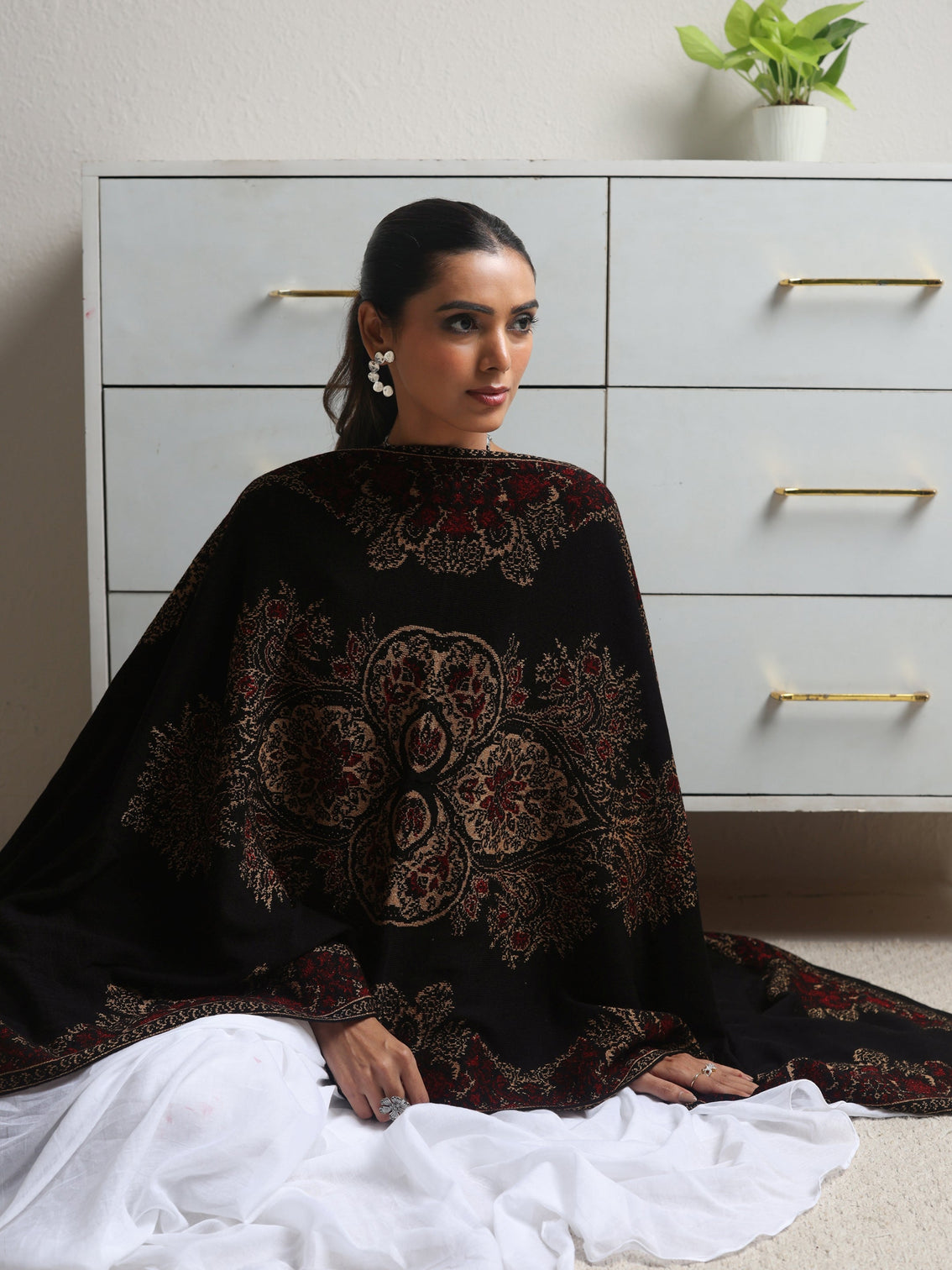 Mameraa Black Floral Knitted Acrylic Wrap Shawl
