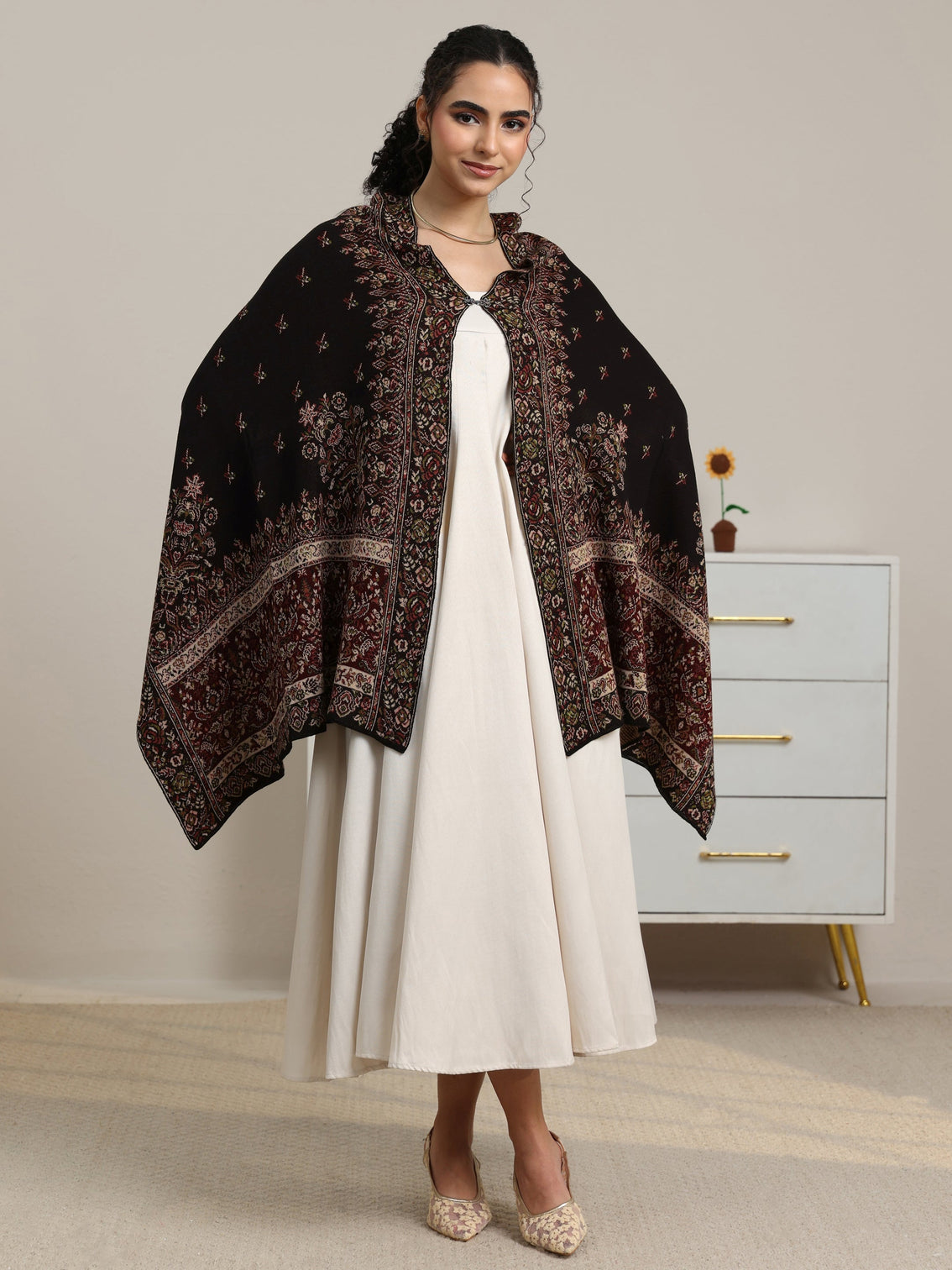 Mameraa Black Floral Knitted Acrylic Wrap Shawl