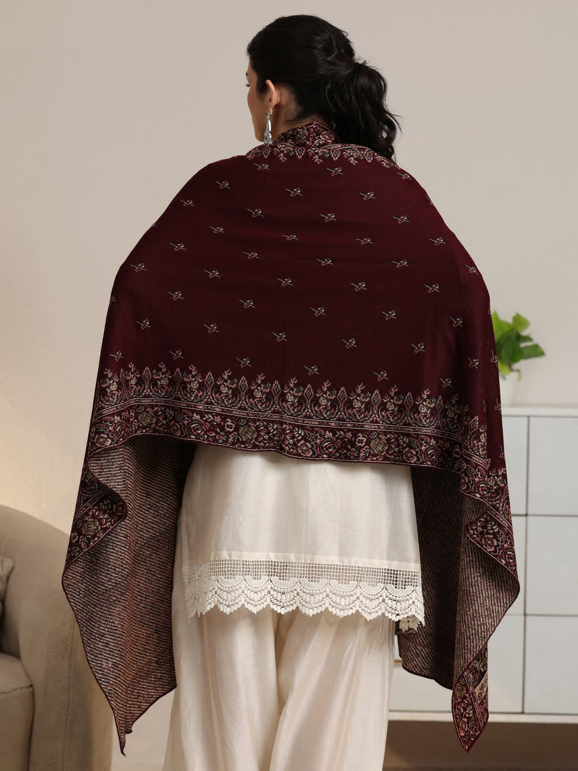 Mameraa Maroon Floral Knitted Acrylic Wrap Shawl