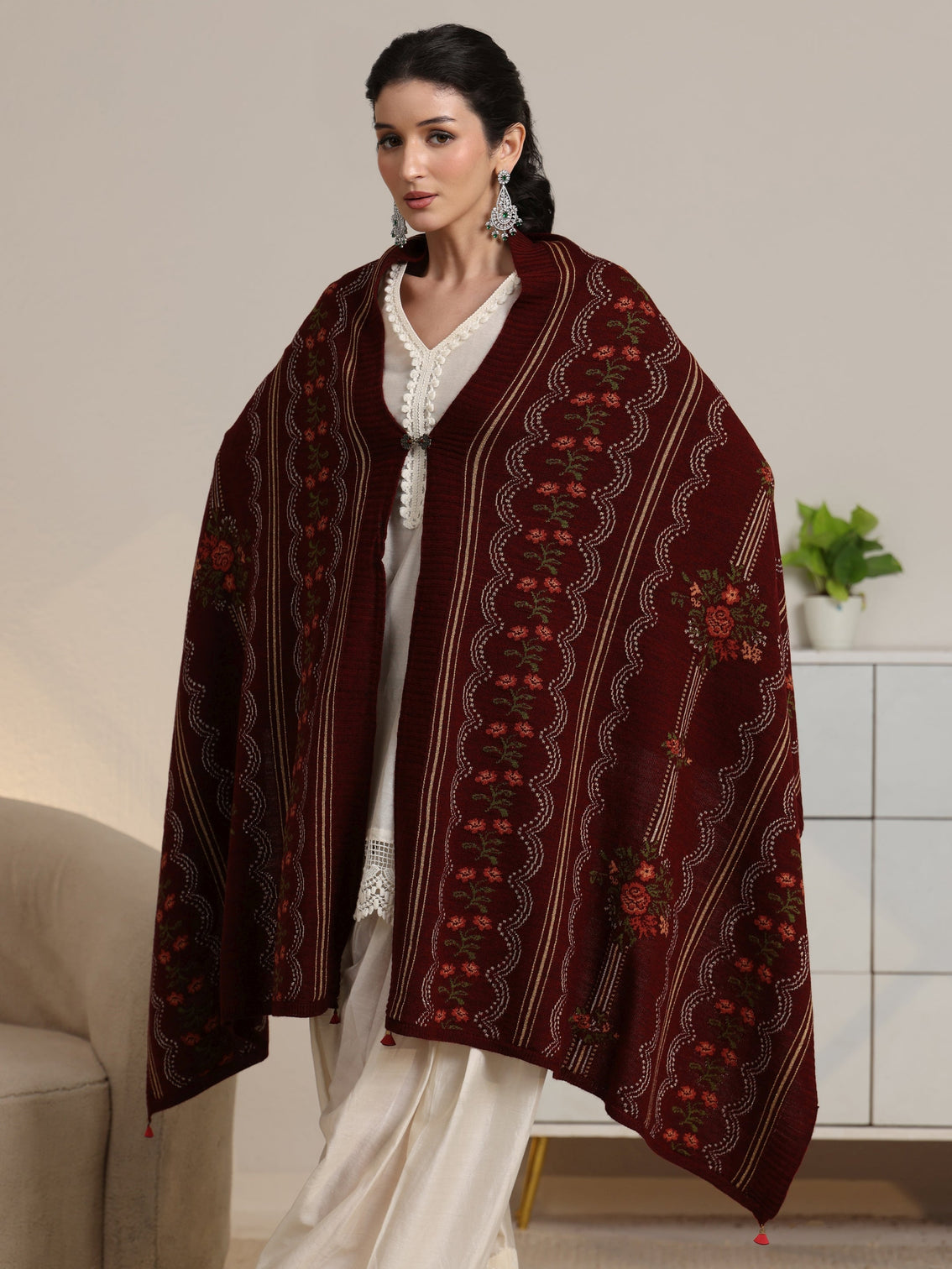 Mameraa Maroon Floral Knitted Acrylic Wrap Shawl