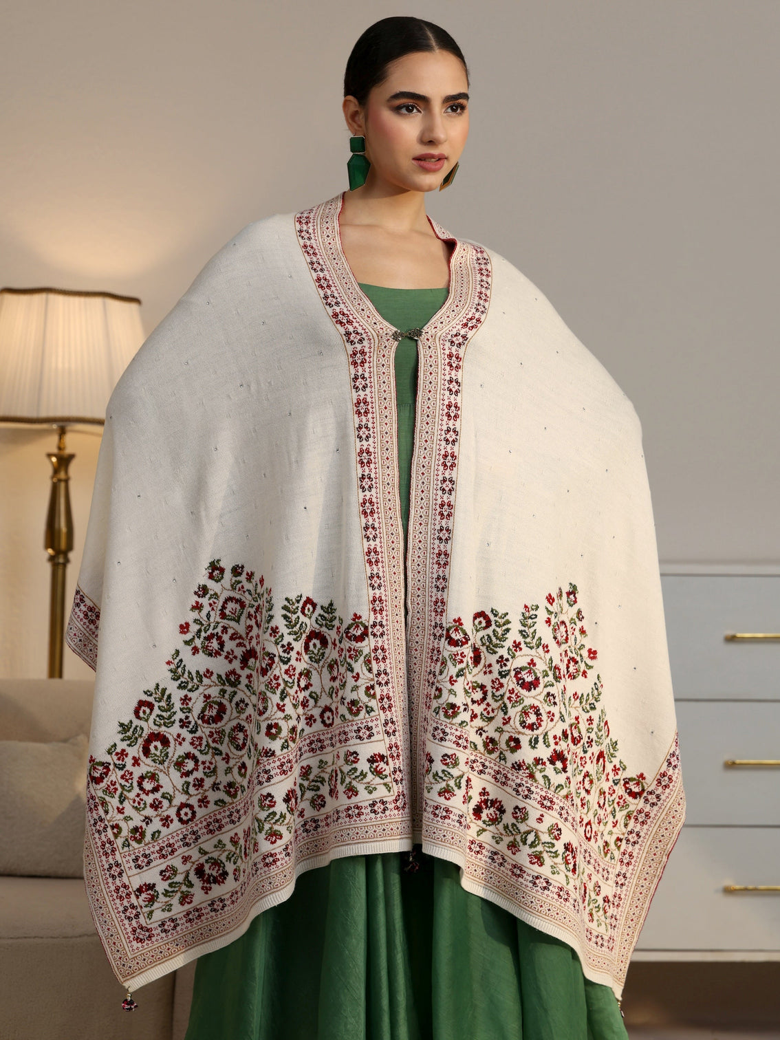 Mameraa White Floral Knitted Acrylic Wrap Shawl