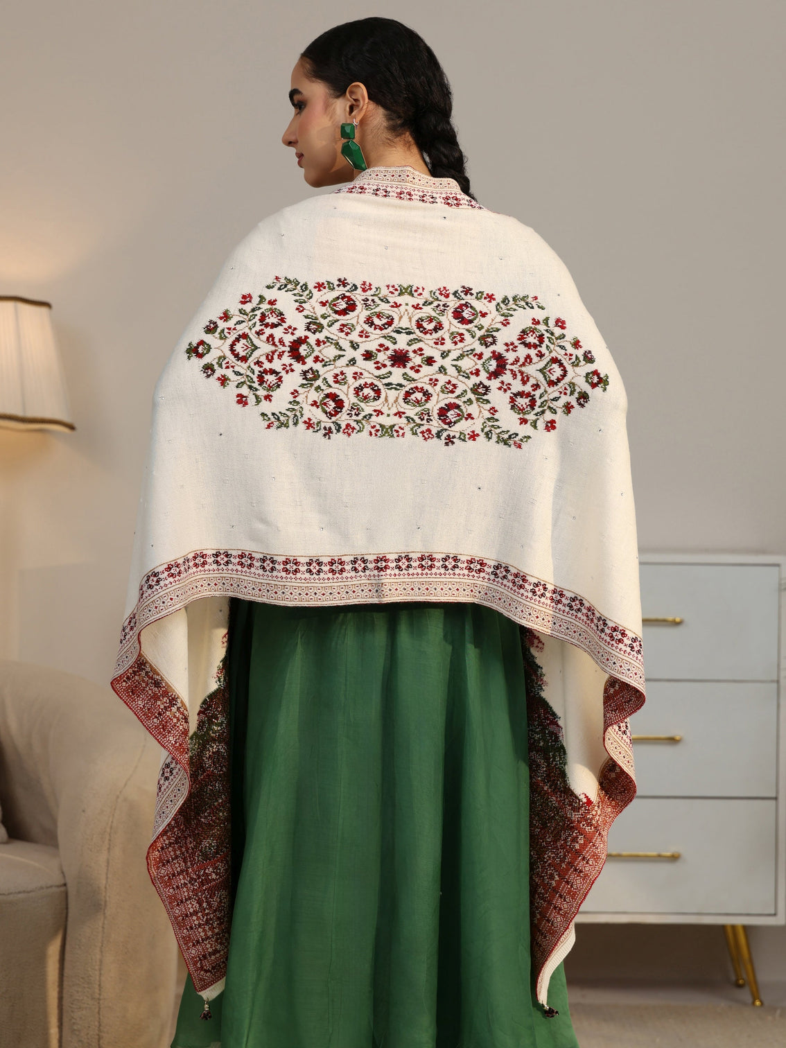 Mameraa White Floral Knitted Acrylic Wrap Shawl