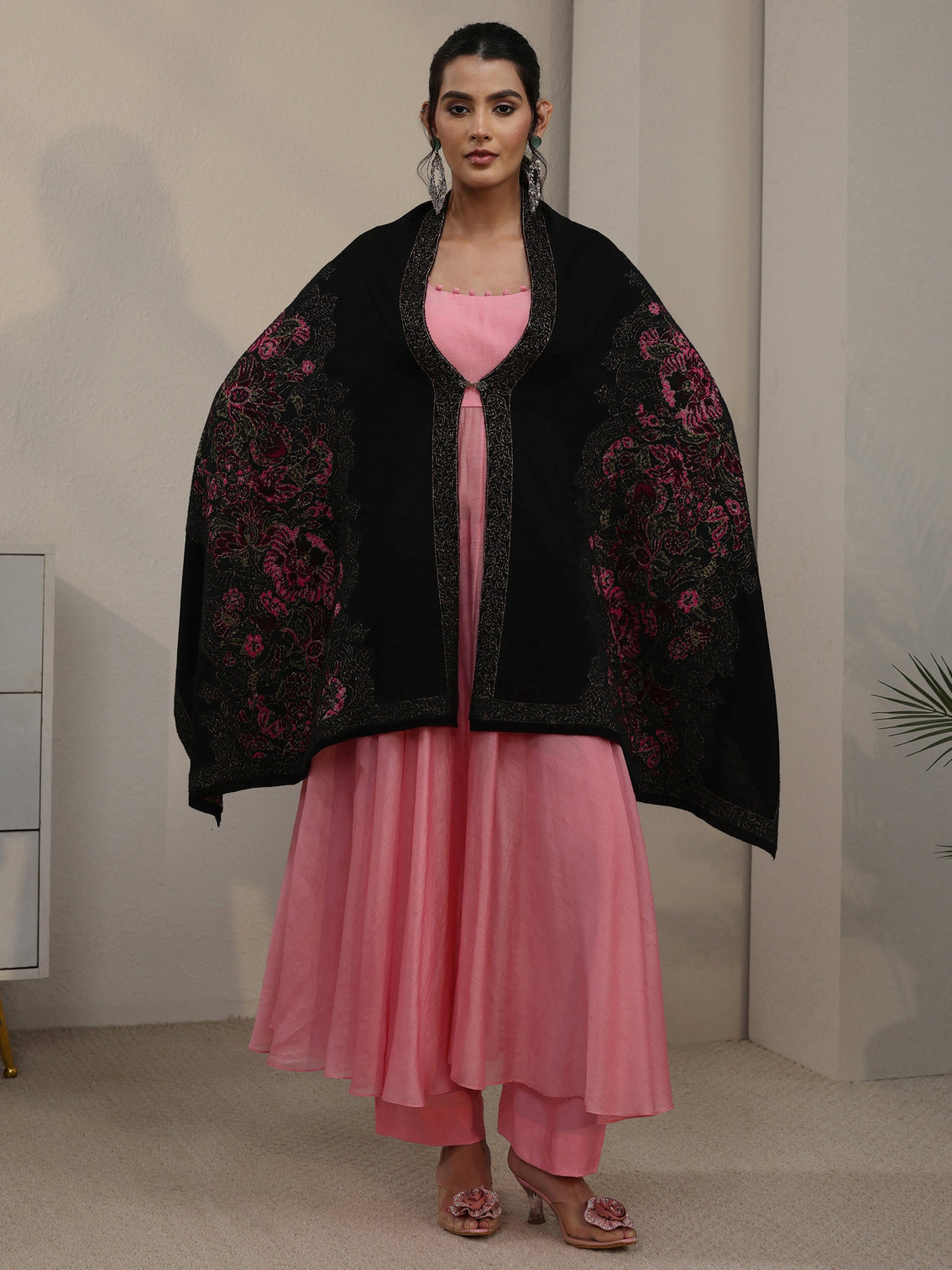Mameraa Black Floral Knitted Acrylic Wrap Shawl