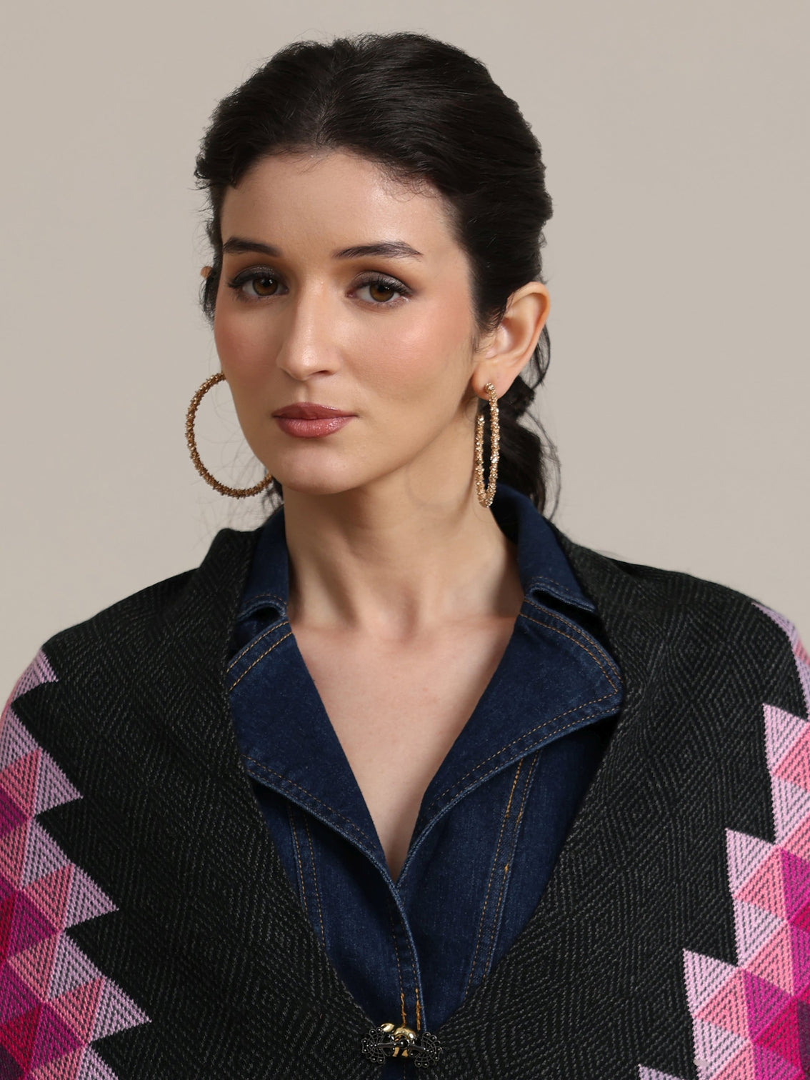 Mameraa Multi Colour Geometric Knitted Acrylic Wrap Shawl