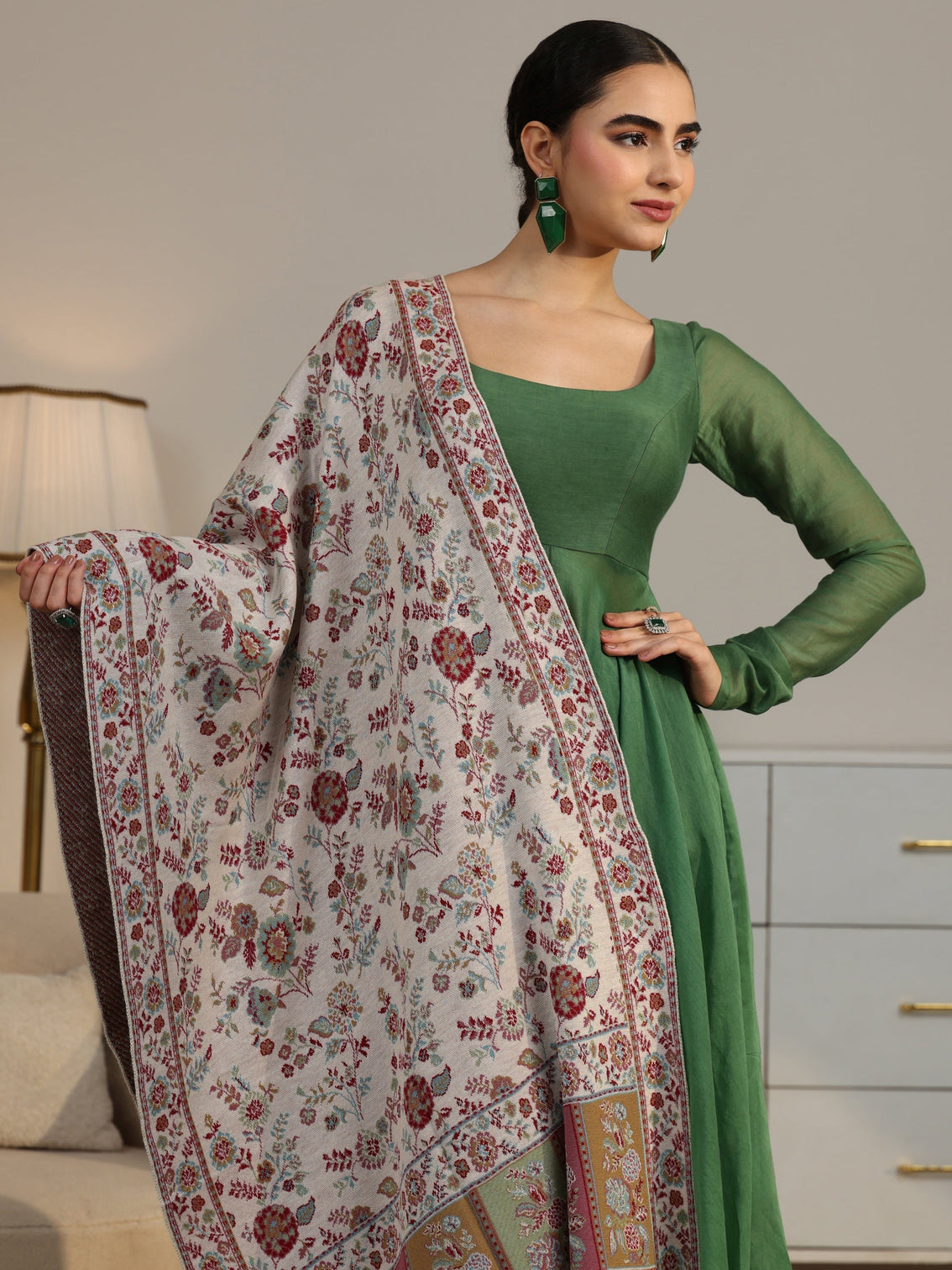 Mameraa Off White Floral Knitted Acrylic Shawl