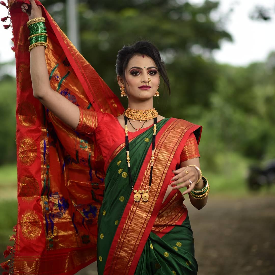 Glorious Green Paithani Silk Saree With Ethnic Blouse Piece