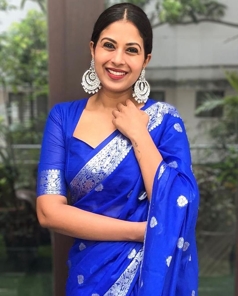 Pleasurable Royal Blue Soft Silk Saree With Incomparable Blouse Piece