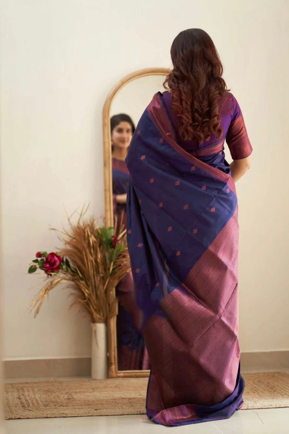 Groovy Navy Blue Soft Silk Saree With Scrumptious Blouse Piece