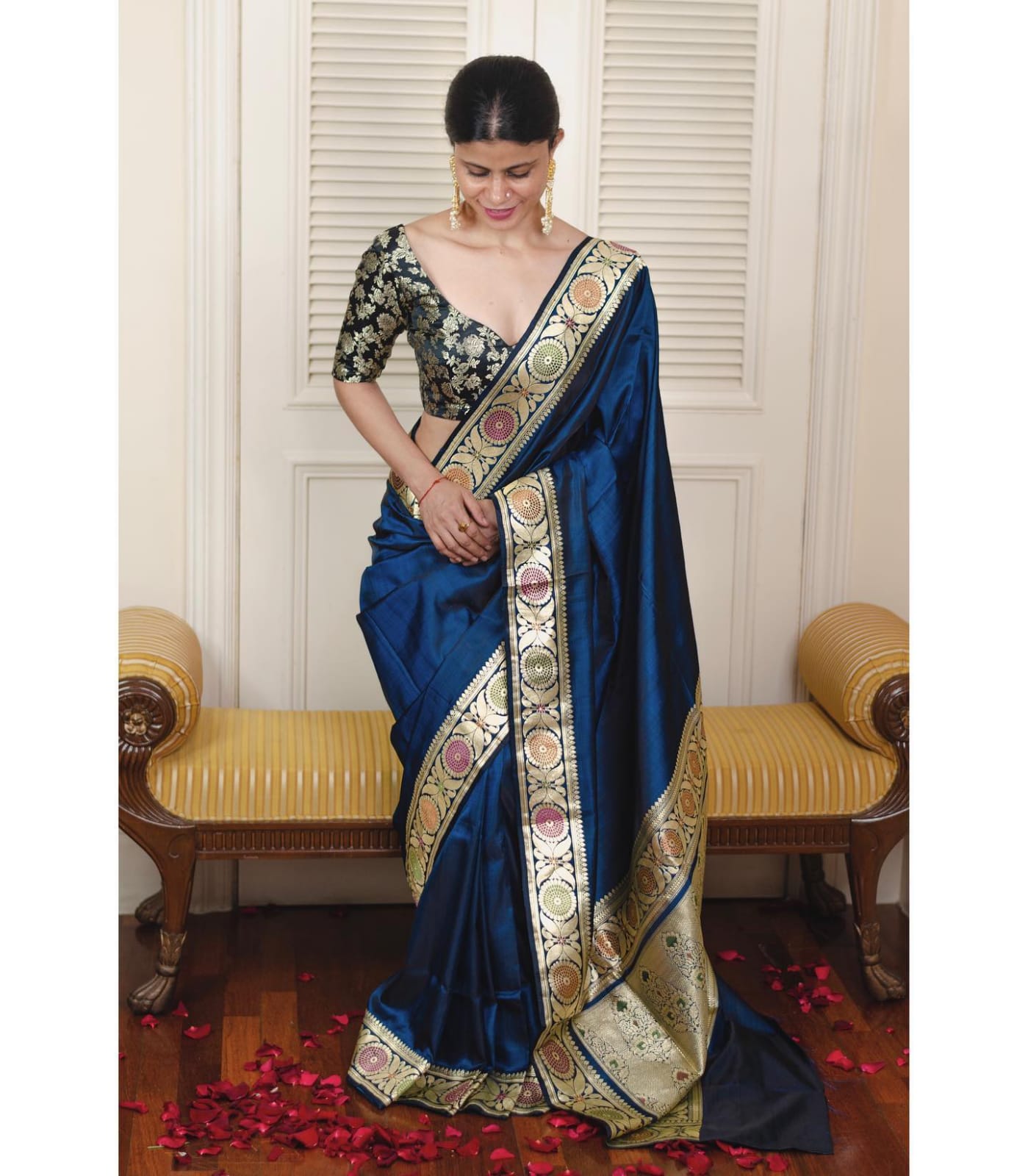 Amazing Navy Blue Soft Silk Saree With Gorgeous Blouse Piece