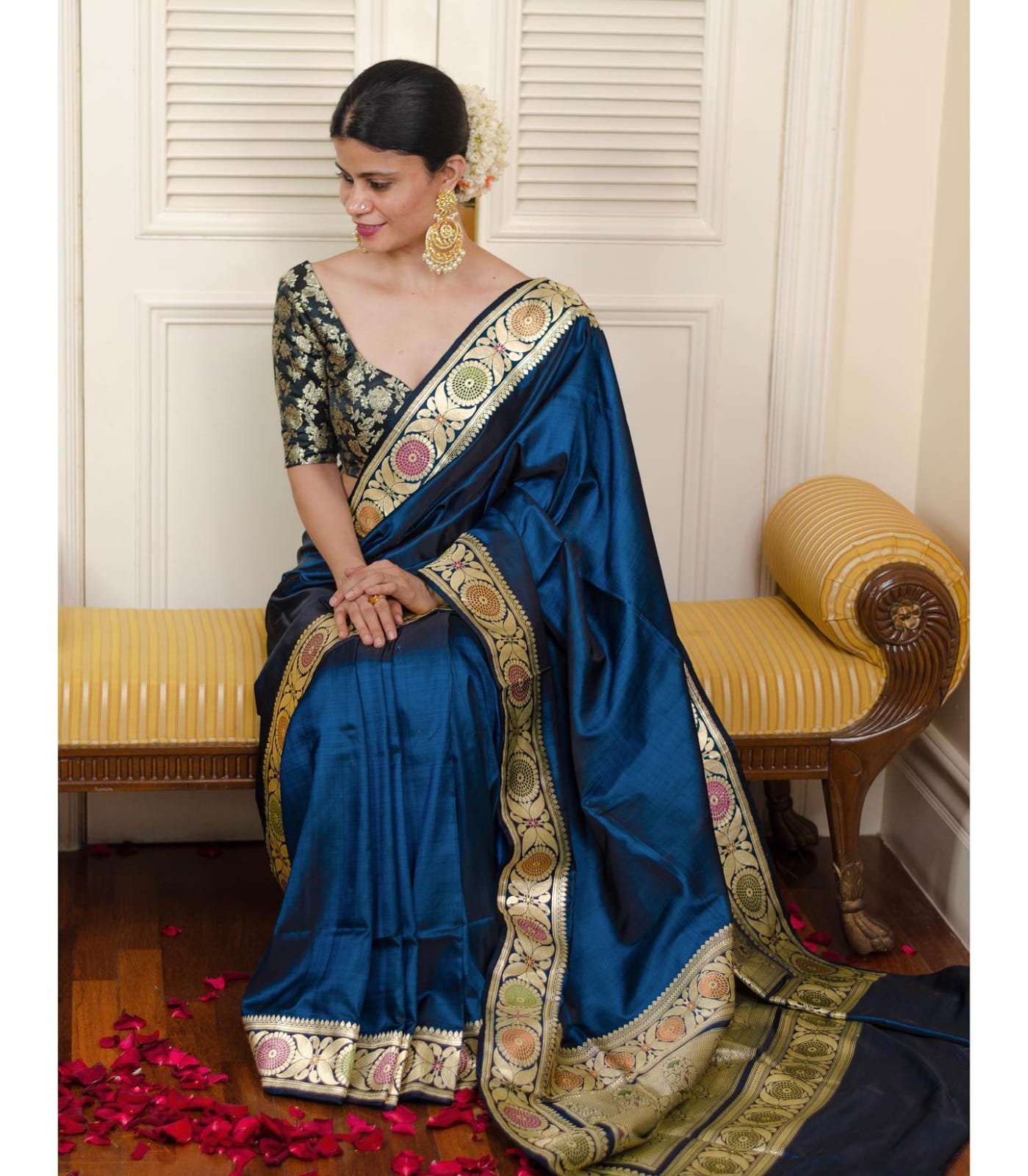 Amazing Navy Blue Soft Silk Saree With Gorgeous Blouse Piece