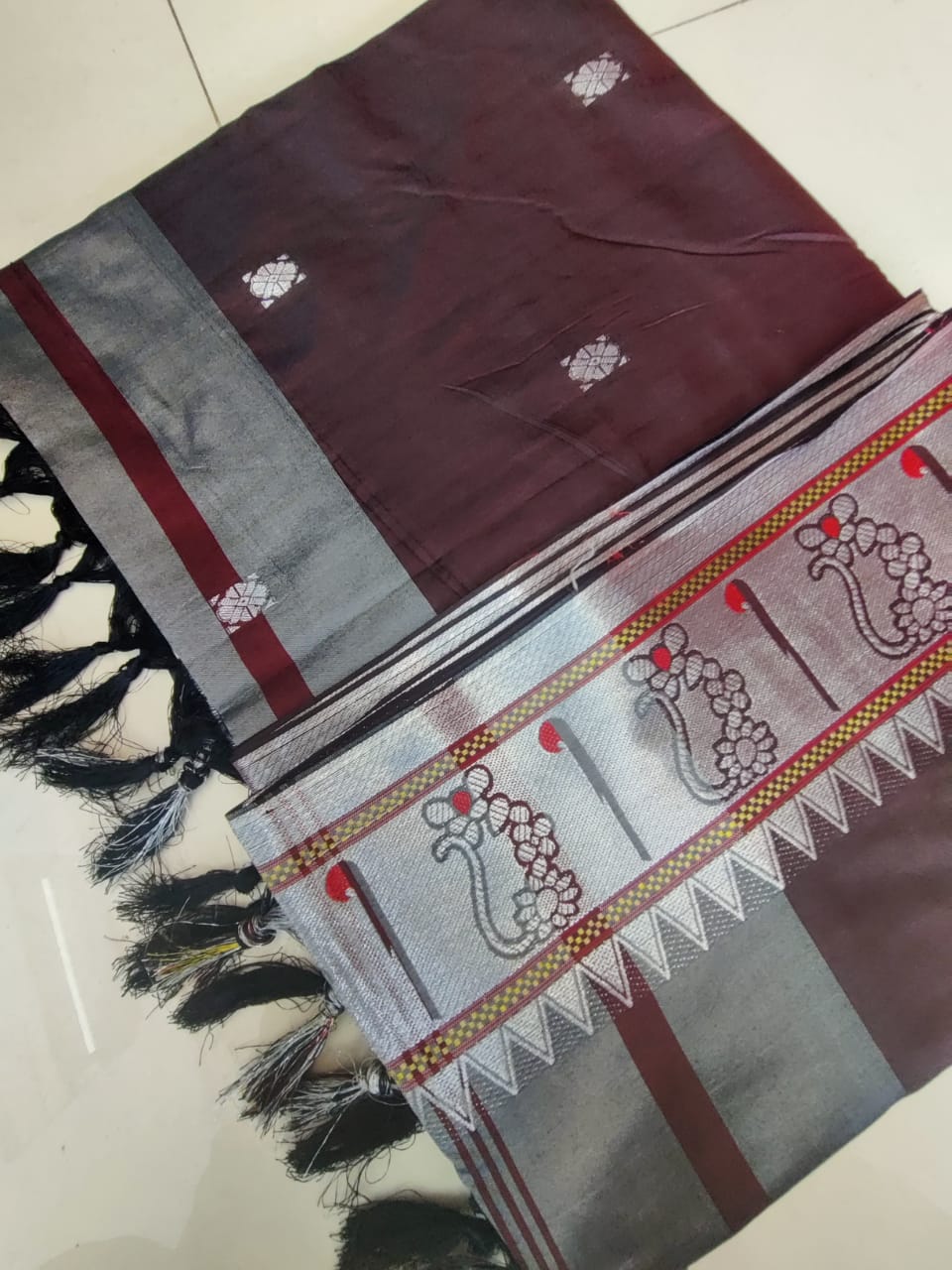 Stylish Brown Paithani Silk Saree With Flattering Blouse Piece