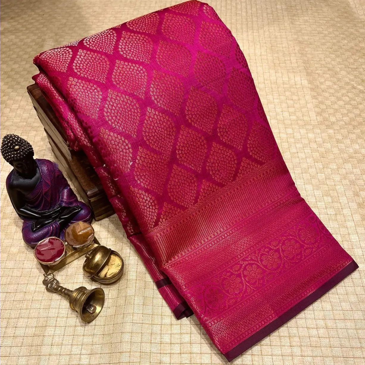 Susurrous Dark Pink Soft Silk Saree With Fantabulous Blouse Piece
