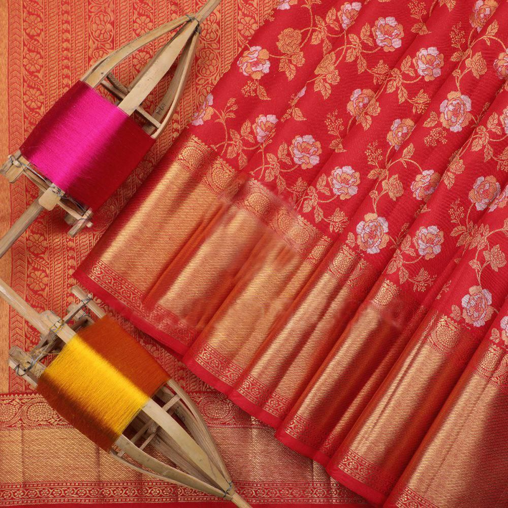 Tremendous Red Soft Banarasi Silk Saree With Stunner Blouse Piece