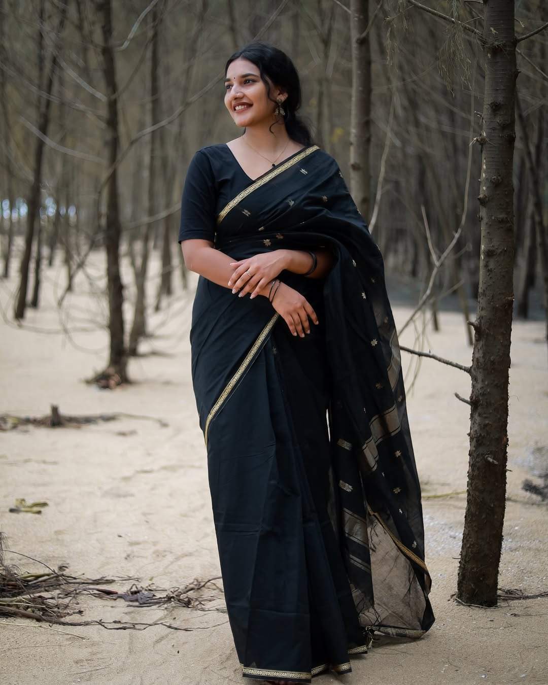 Eloquence Black Cotton Silk Saree With Improbable Blouse Piece